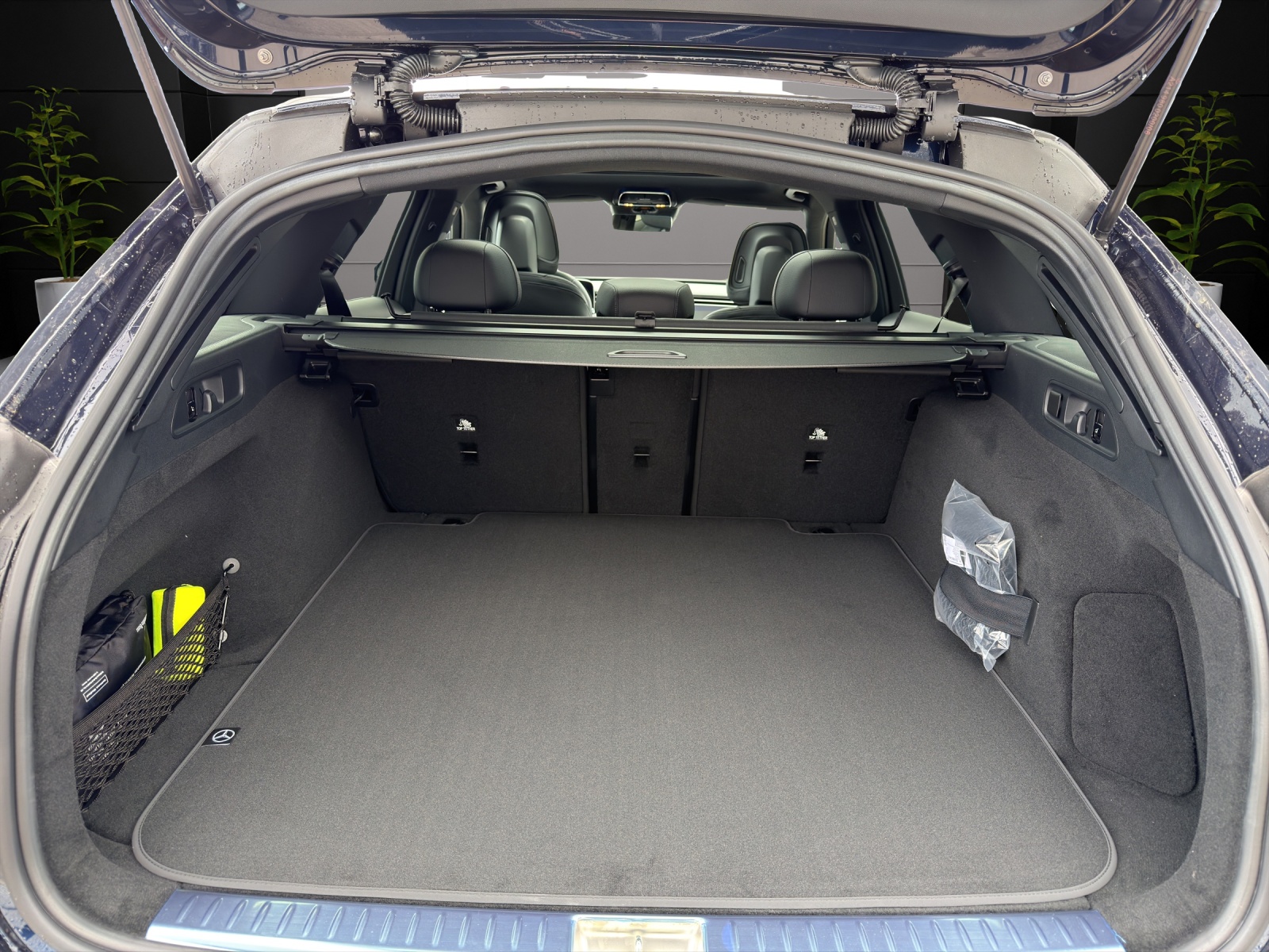 MERCEDES-BENZ E 450 d T 4Matic 9G-Tronic-image-17
