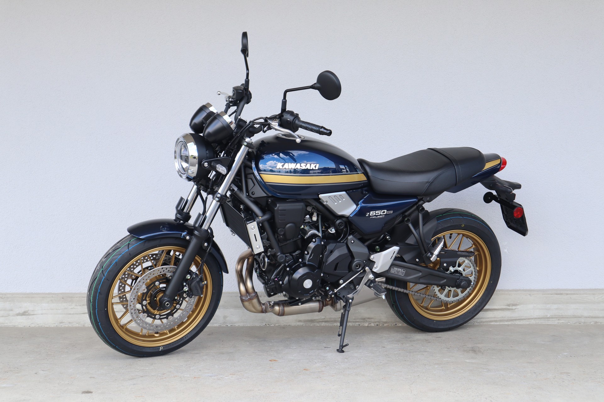 KAWASAKI Z 650 RS-image-4