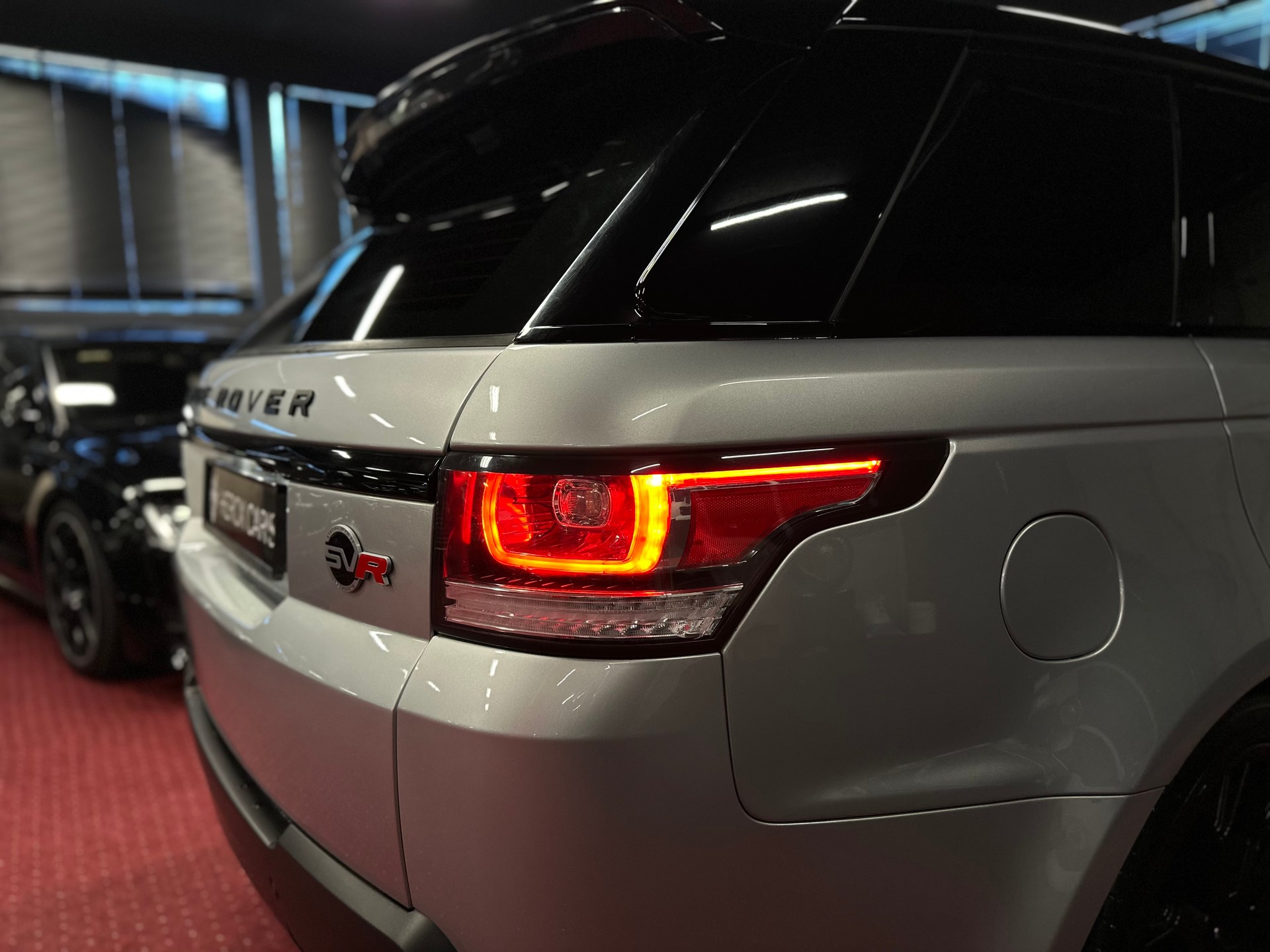 LAND ROVER Range Rover Sport 5.0 V8 SC HSE Dynamic / ** Frisch ab MFK & Service 2026 **-image-5