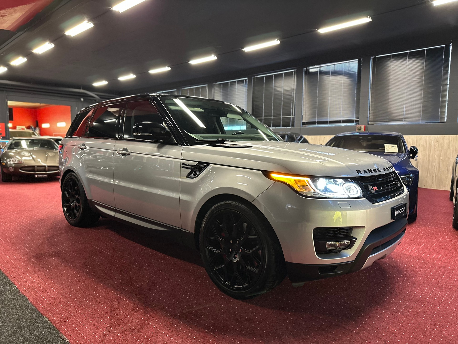 LAND ROVER Range Rover Sport 5.0 V8 SC HSE Dynamic / ** Frisch ab MFK & Service 2026 **-showroom-element-2