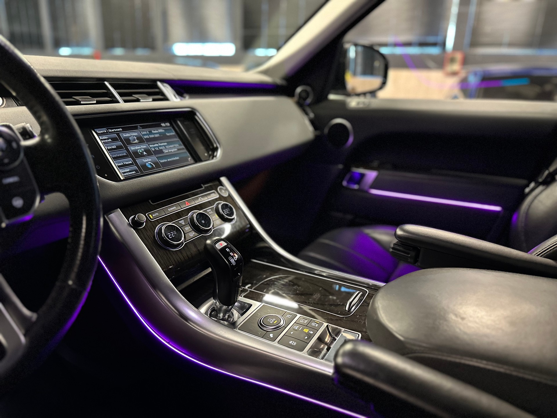 LAND ROVER Range Rover Sport 5.0 V8 SC HSE Dynamic / ** Frisch ab MFK & Service 2026 **-image-15