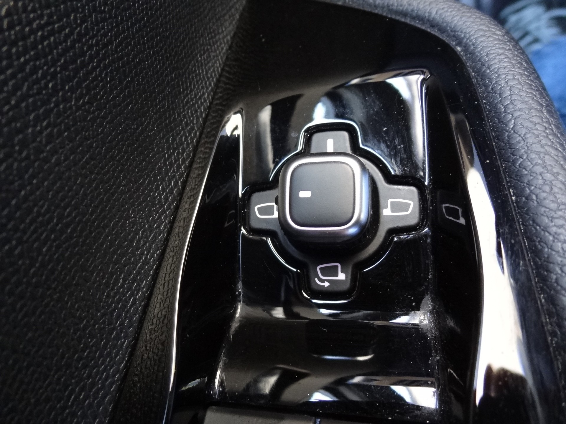 OPEL Astra Sports Tourer 1.6 PHEV Turbo Swiss Automatic-image-20