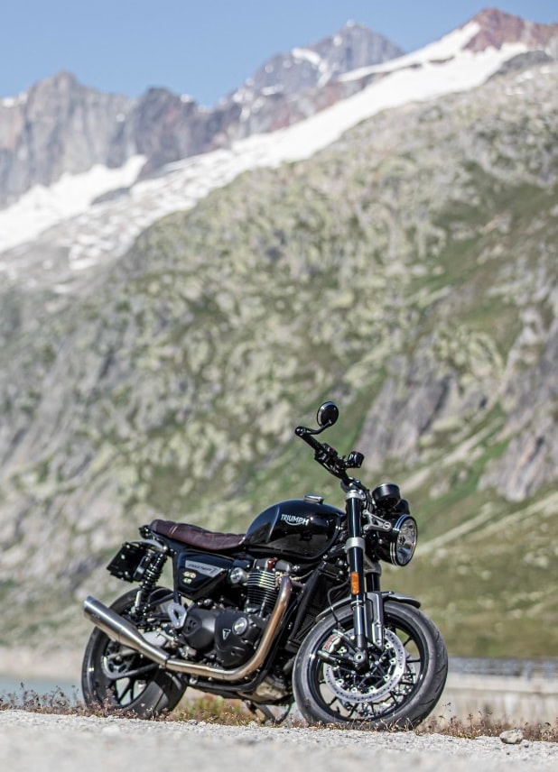 TRIUMPH Speed Twin 1200-image-9