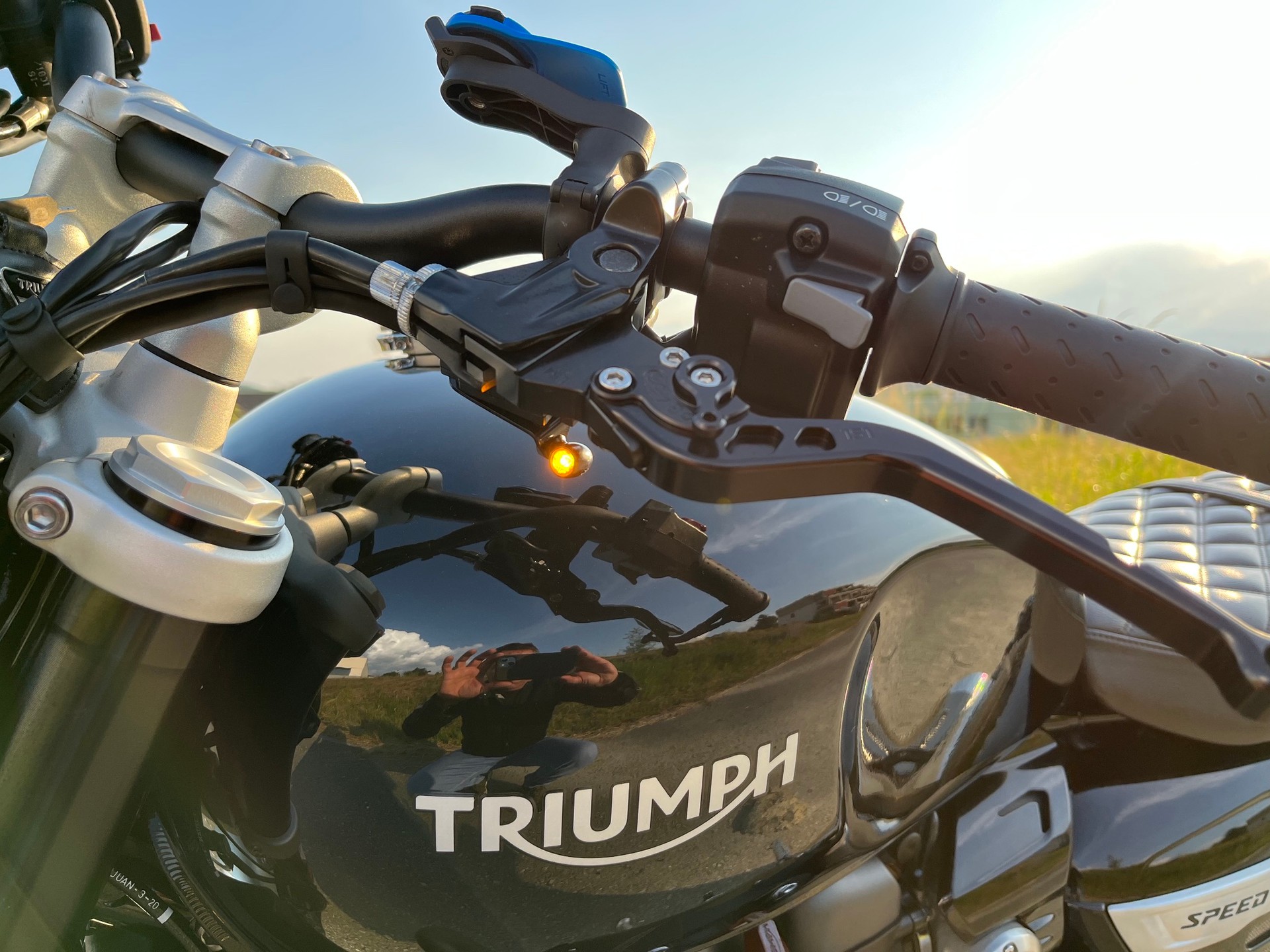 TRIUMPH Speed Twin 1200-image-8