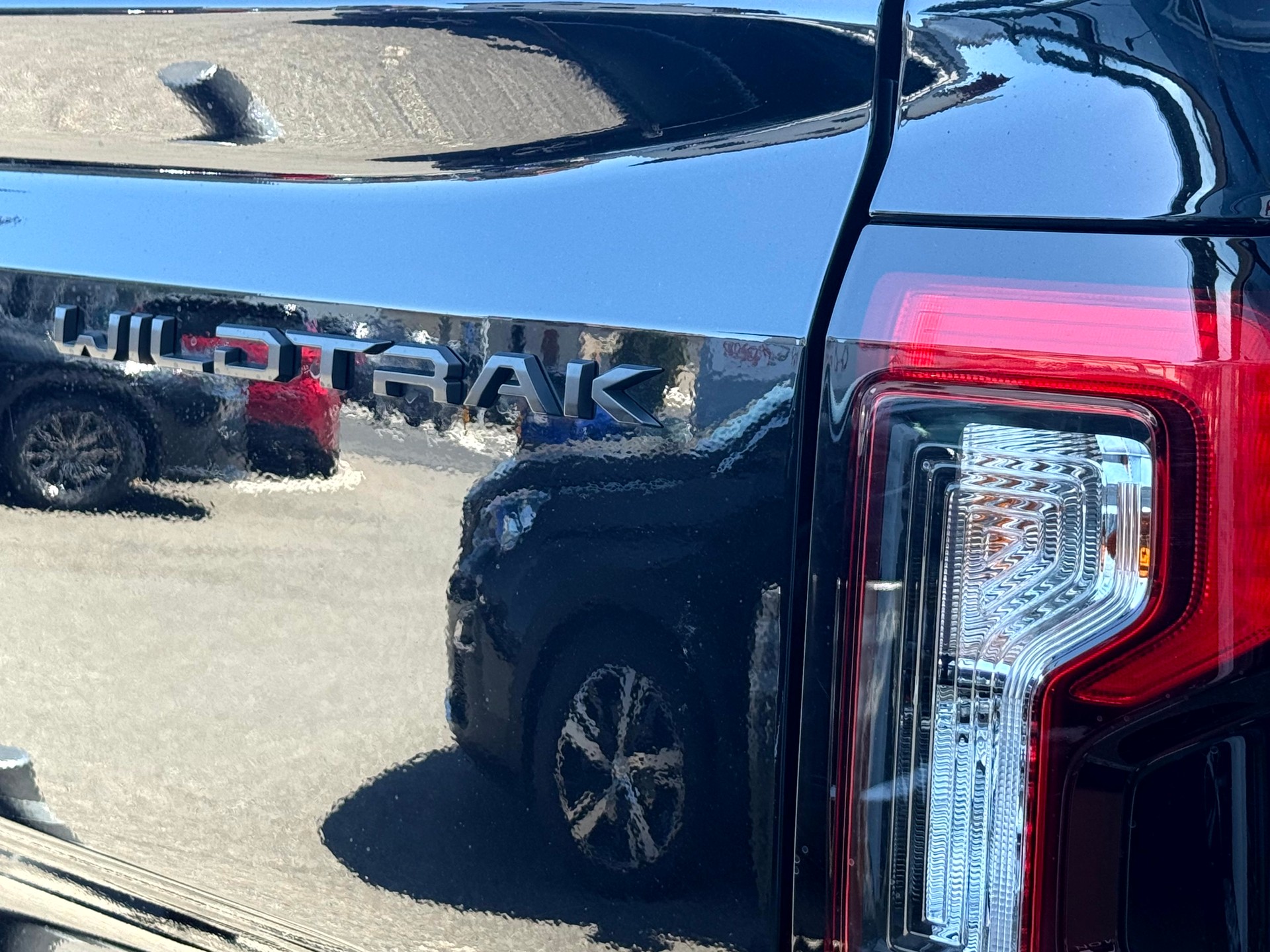 FORD Ranger Wildtrak 2.0 Eco Blue e-4WD Automat-image-7