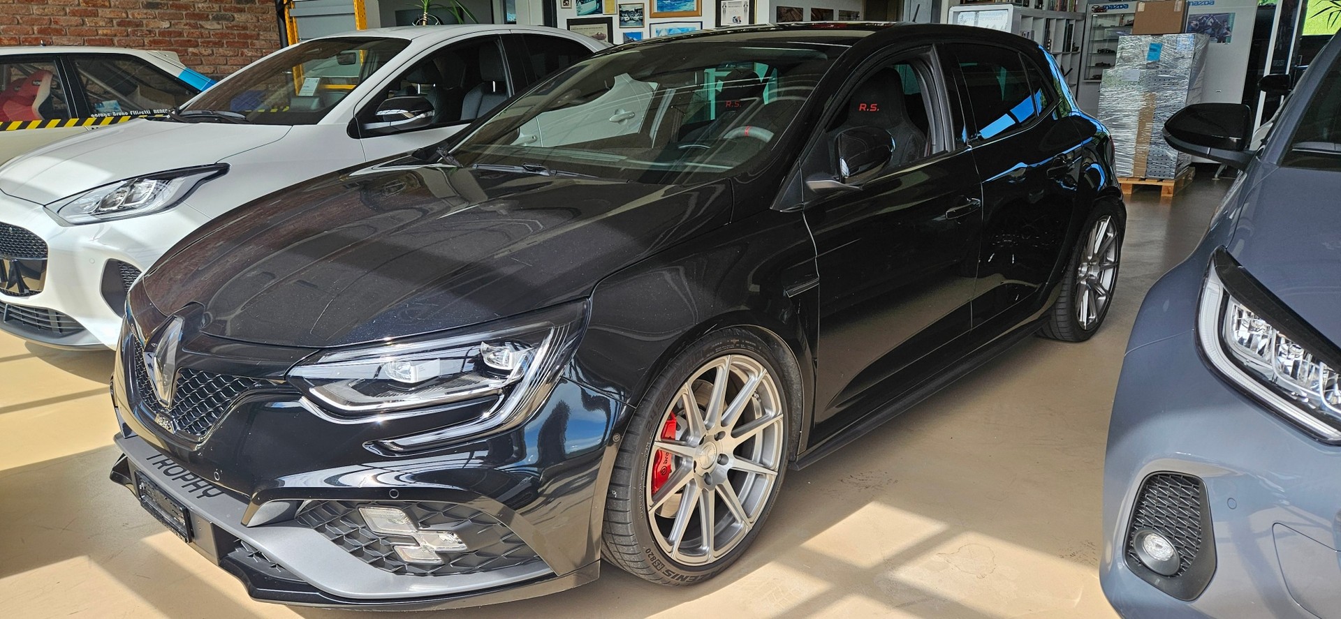 RENAULT Mégane Trophy 300