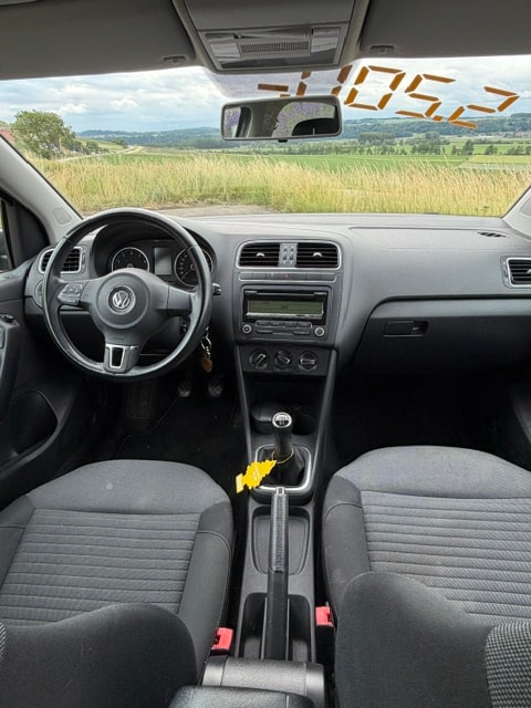 VW Polo 1.4 16V Comfortline-image-8