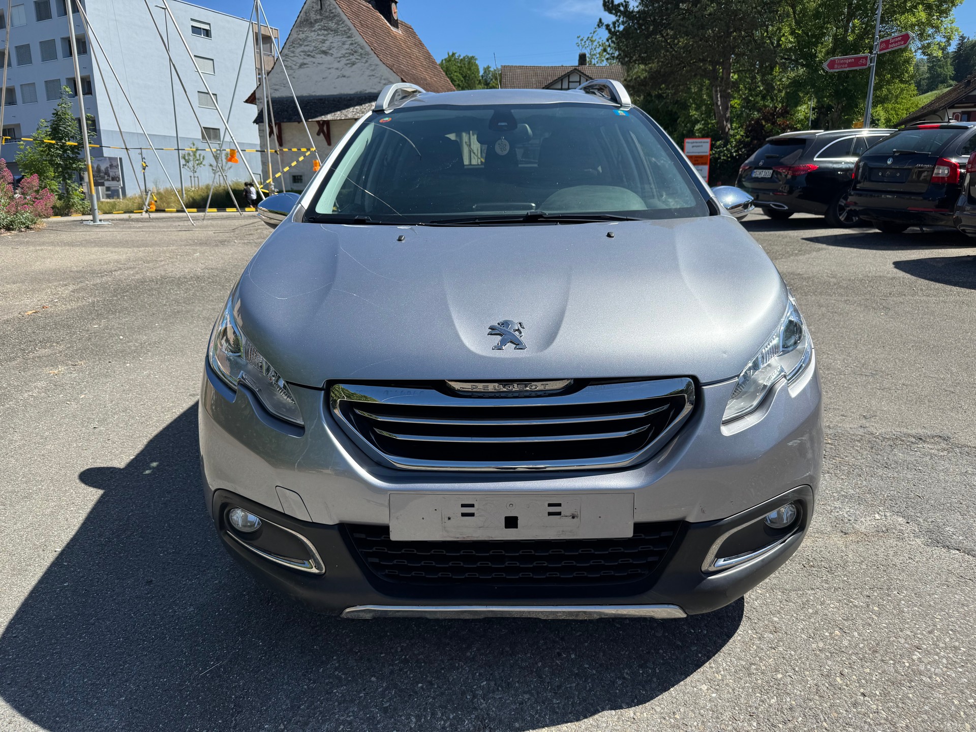 PEUGEOT 2008 1.2 VTI Style-image-0