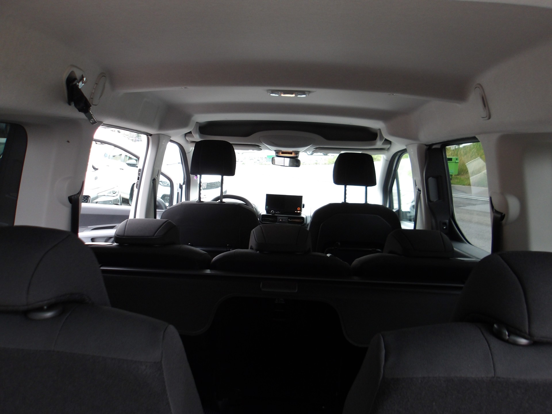 FIAT Qubo L 1.5 TD La Prima 130 PS 7 Plätze-image-12