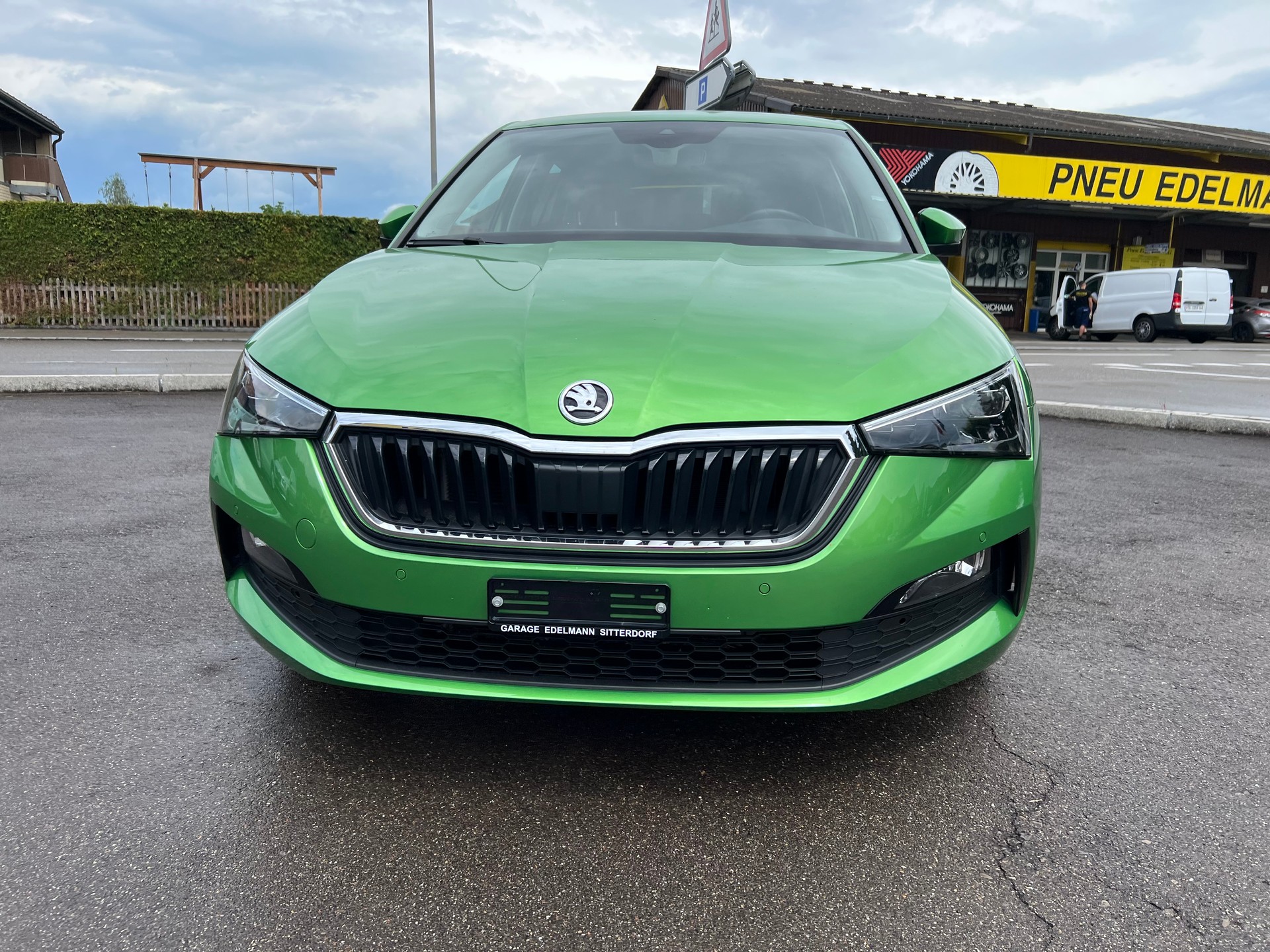 SKODA Scala 1.0 TSI Ambition-showroom-element-2