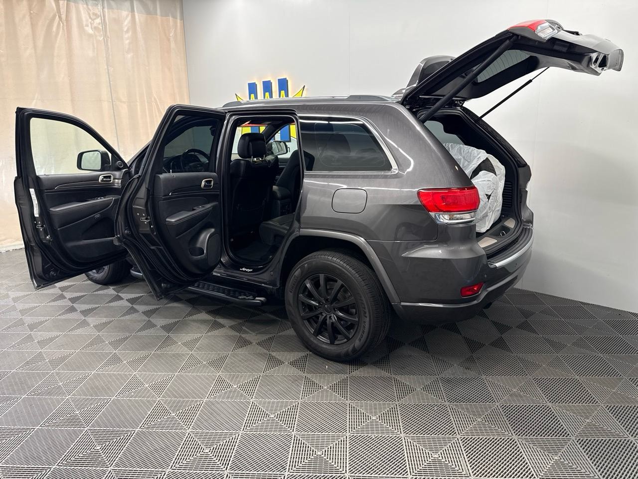 JEEP Grand Cherokee 3.6 V6 Overland Automatic-image-14