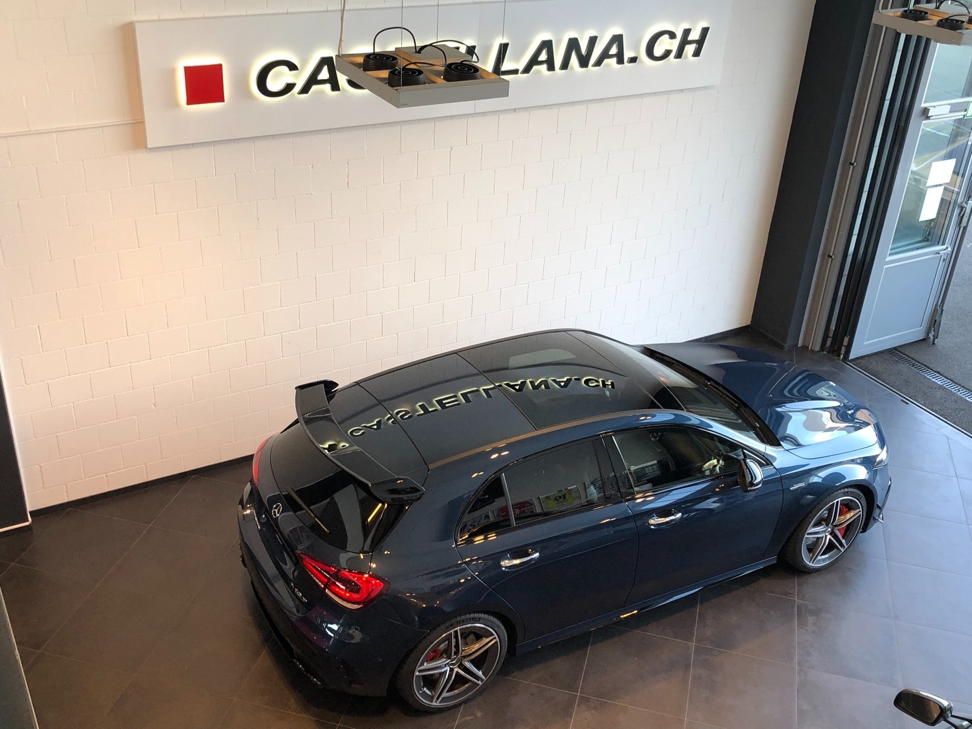 MERCEDES-BENZ A 45 S AMG 4Matic+ Speedshift-showroom-element-3