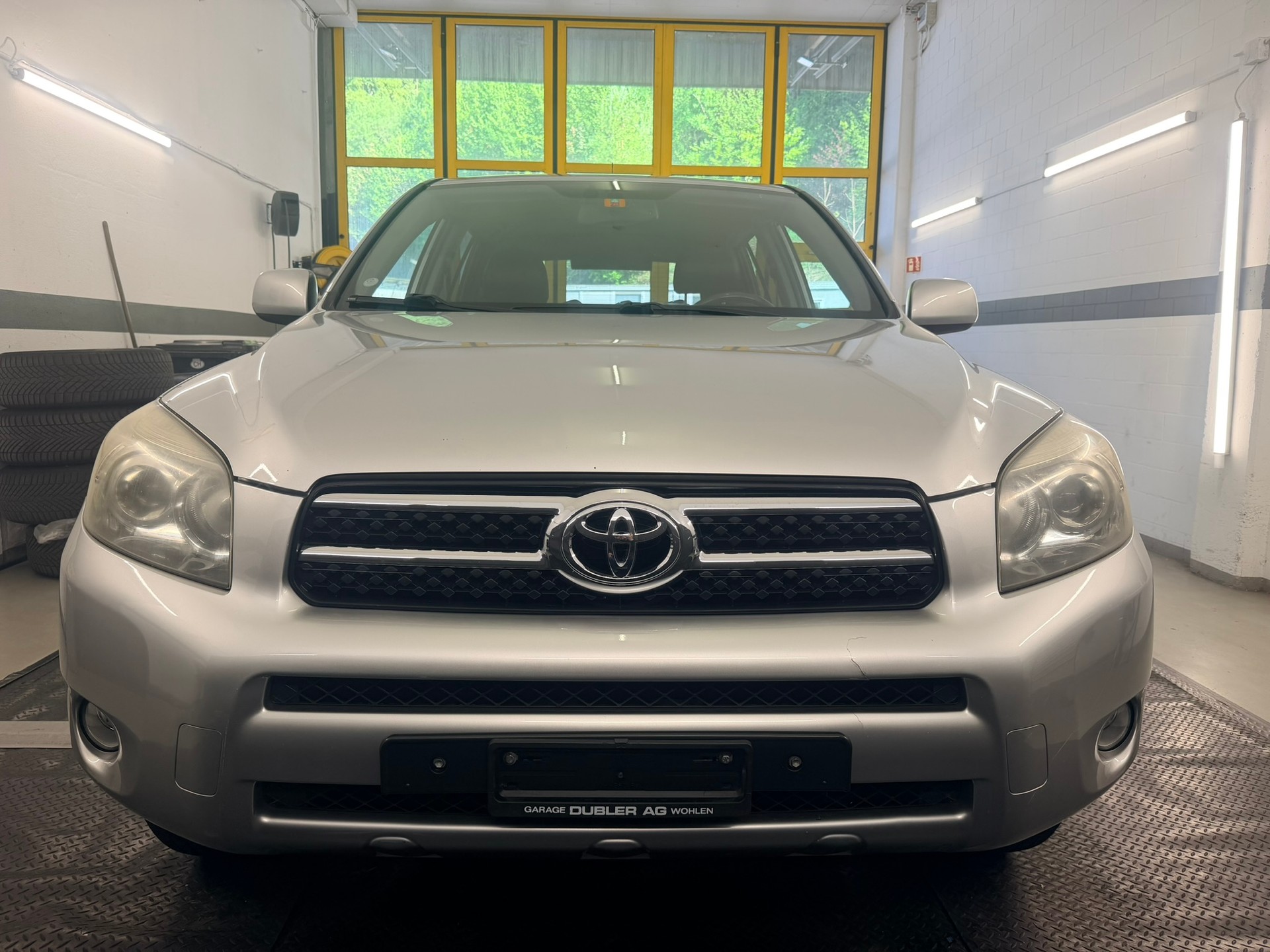 TOYOTA RAV-4 2.2D-4 D CleanPower Linea Luna-showroom-element-1