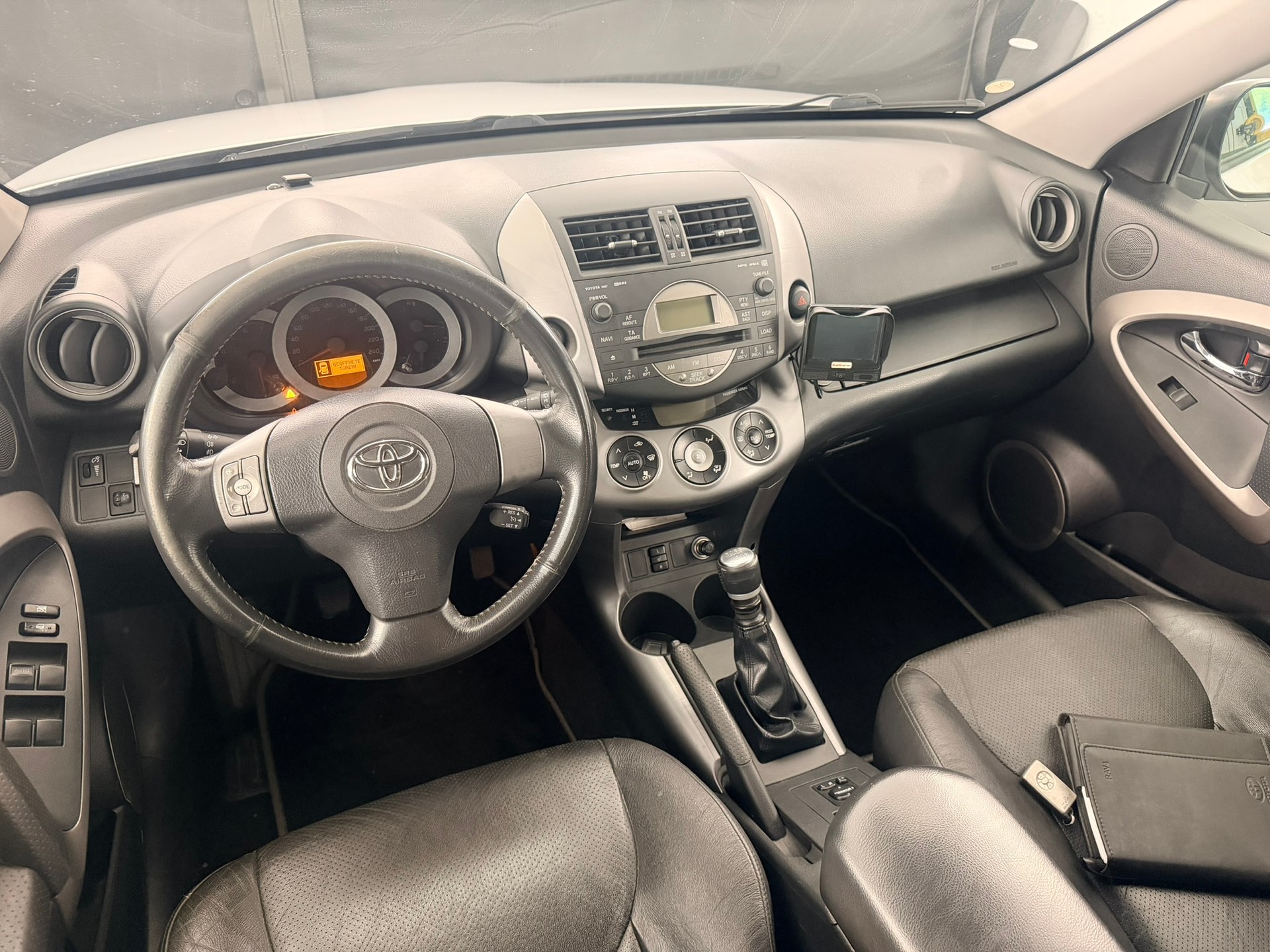 TOYOTA RAV-4 2.2D-4 D CleanPower Linea Luna-image-10