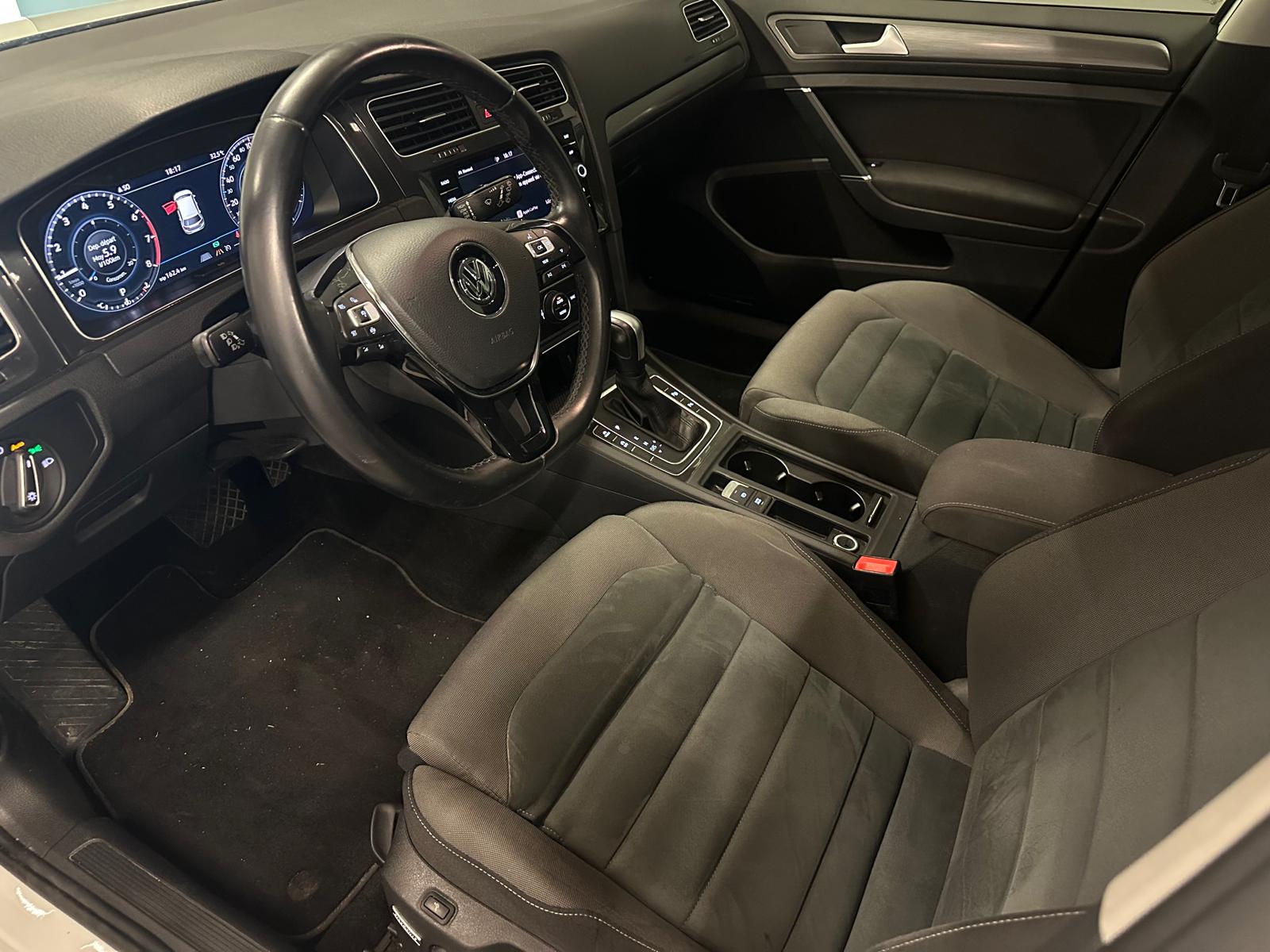 VW Golf 1.5 TSI R-LINE Edition 45 DSG-showroom-element-1