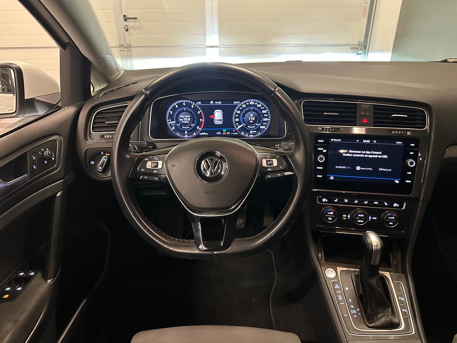 VW Golf 1.5 TSI R-LINE Edition 45 DSG-image-15