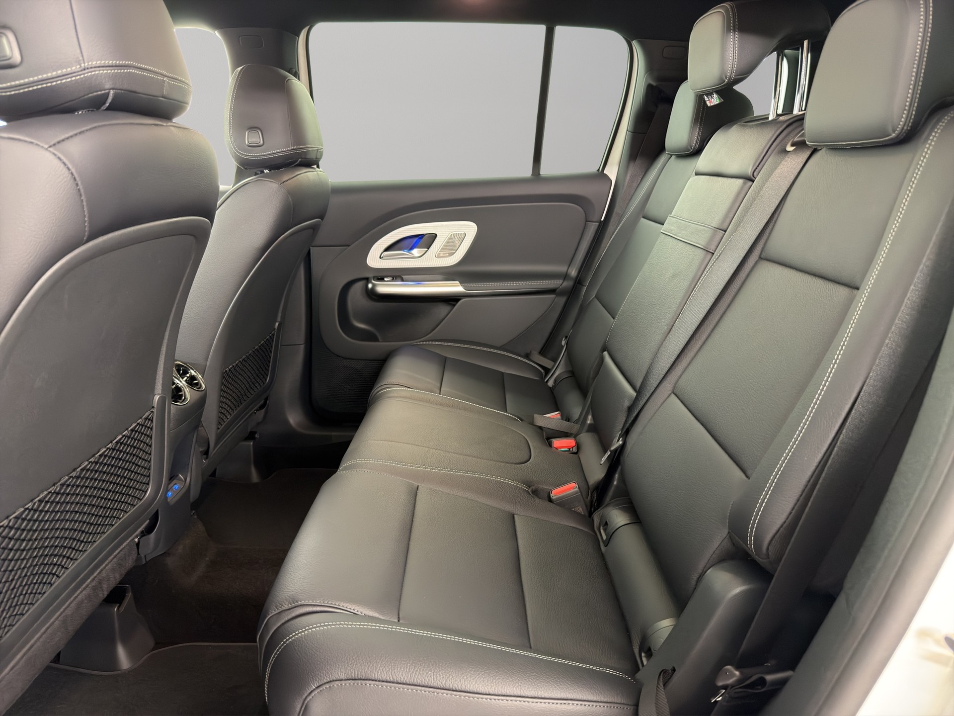 MERCEDES-BENZ GLB 220 4matic-image-7