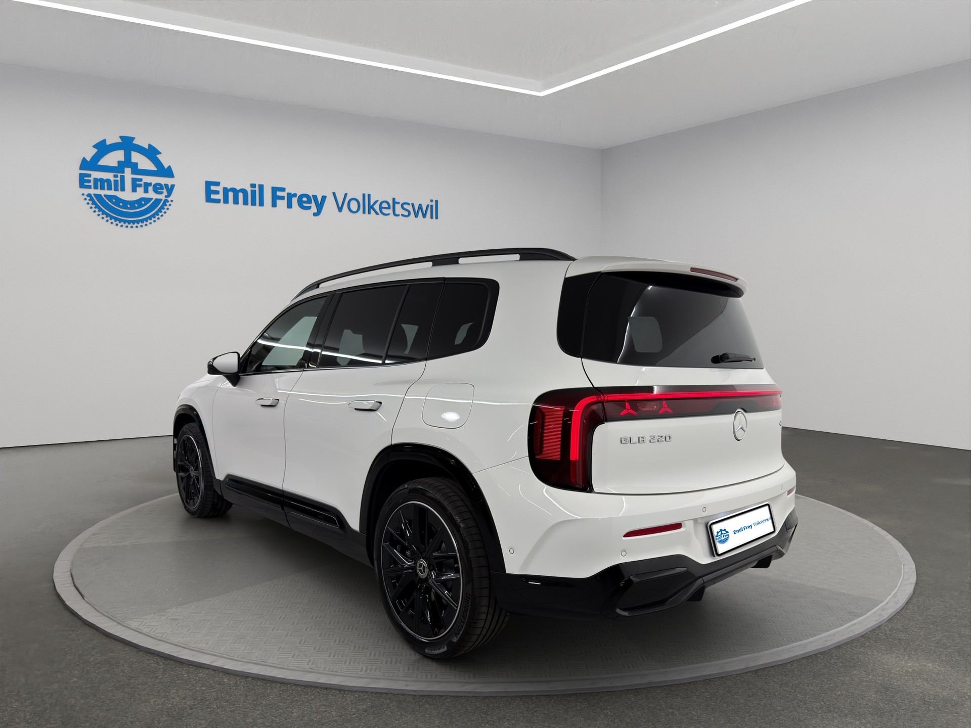 MERCEDES-BENZ GLB 220 4matic-showroom-element-2