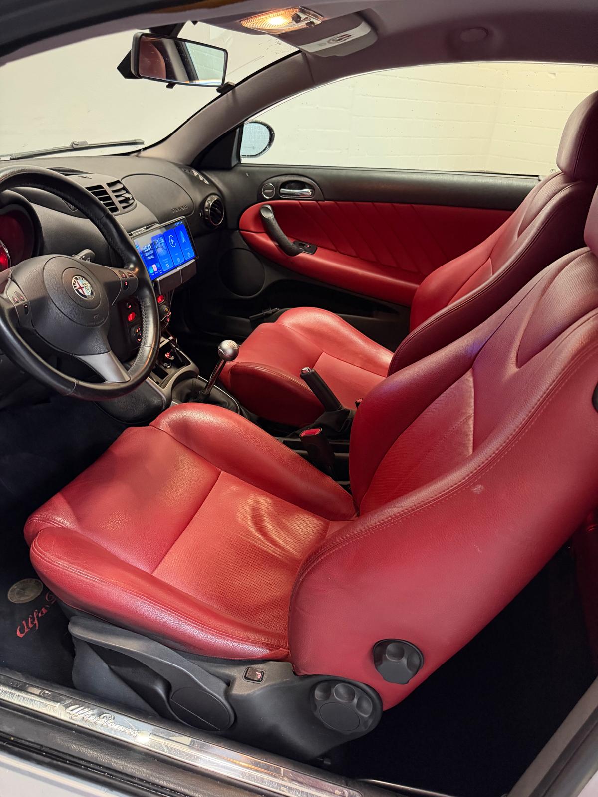 ALFA ROMEO GT 2.0 JTS Collezione ***CH-Fahrzeug***-image-10