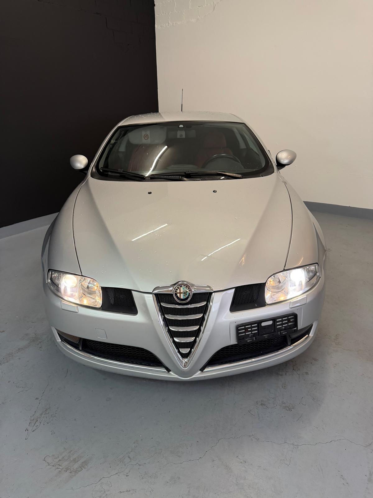 ALFA ROMEO GT 2.0 JTS Collezione ***CH-Fahrzeug***-showroom-element-1