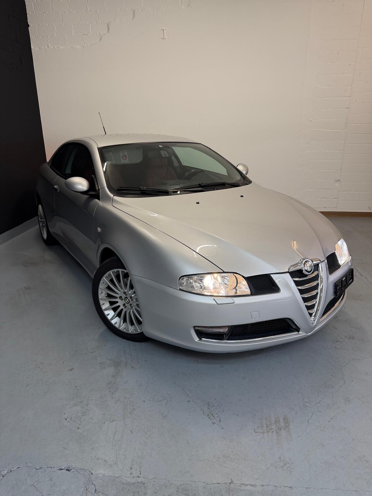 ALFA ROMEO GT 2.0 JTS Collezione ***CH-Fahrzeug***