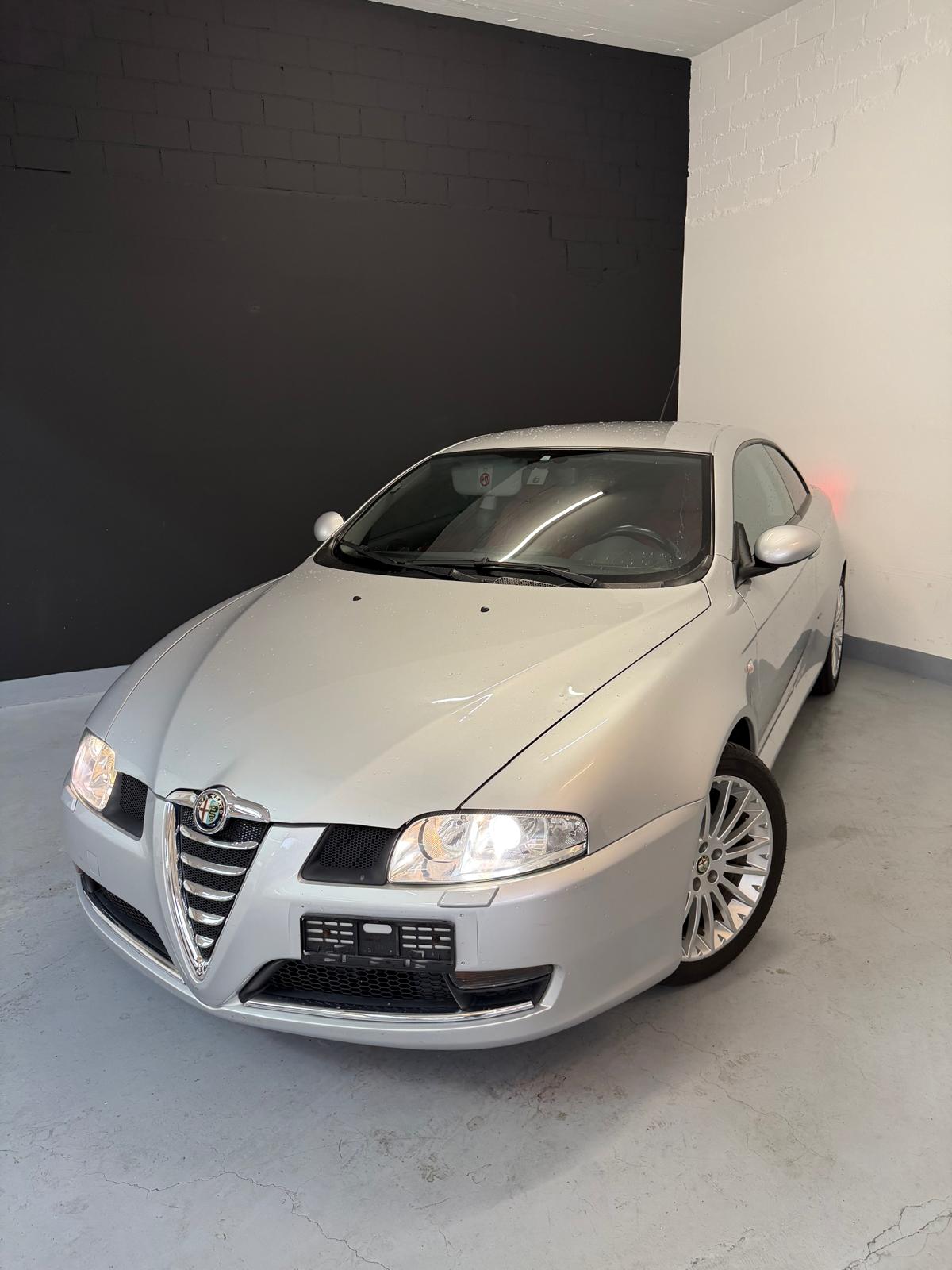 ALFA ROMEO GT 2.0 JTS Collezione ***CH-Fahrzeug***-showroom-element-2