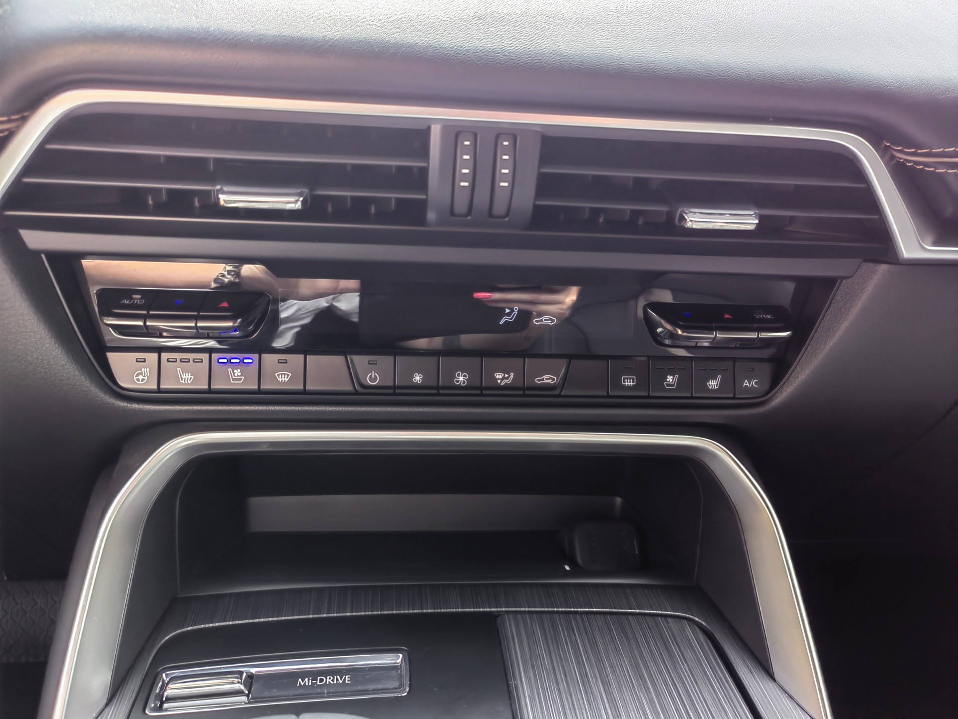 MAZDA CX-60 3.3 D Homura Plus-image-11