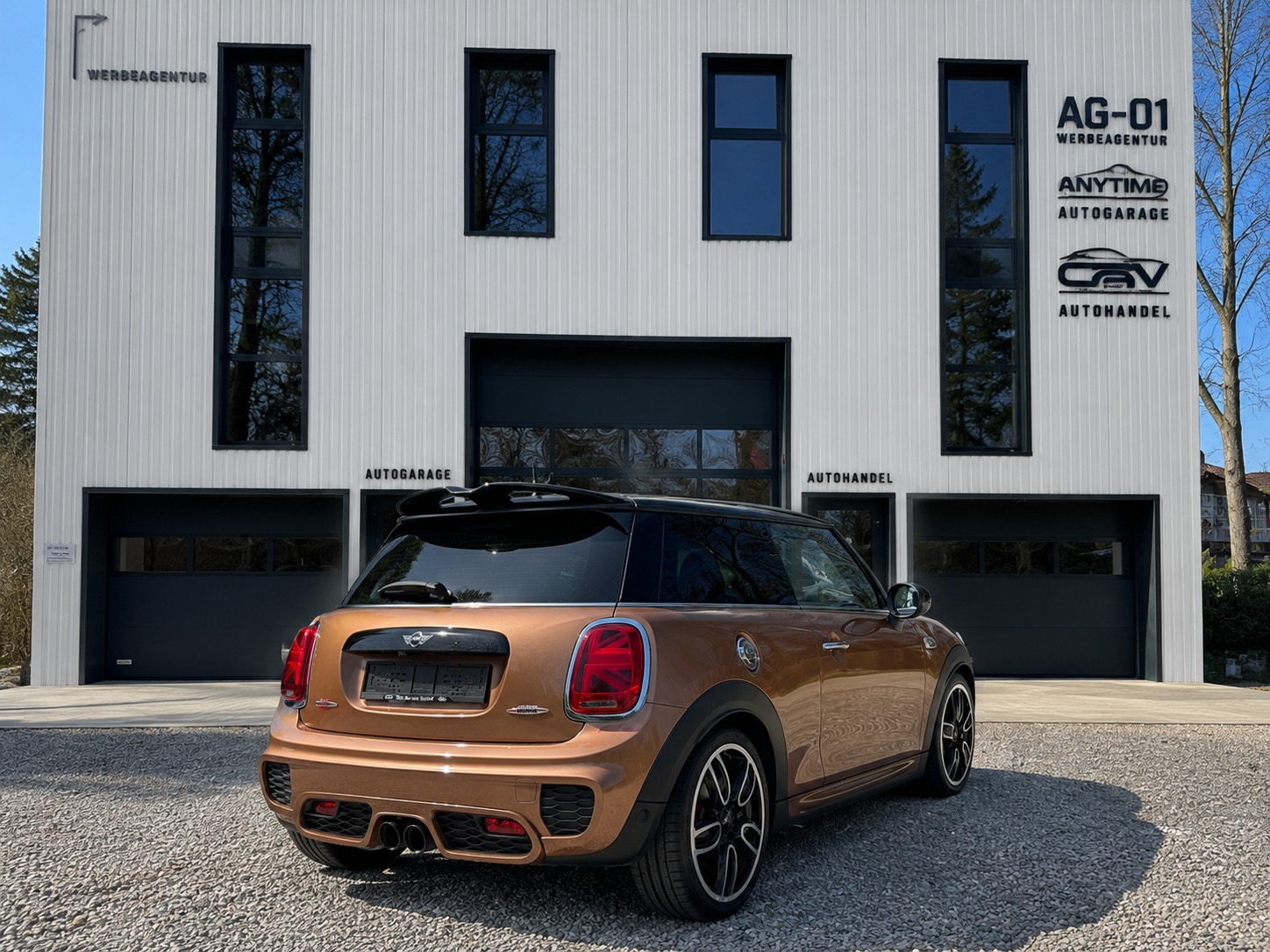 MINI Cooper John Cooper Works Steptronic-image-5