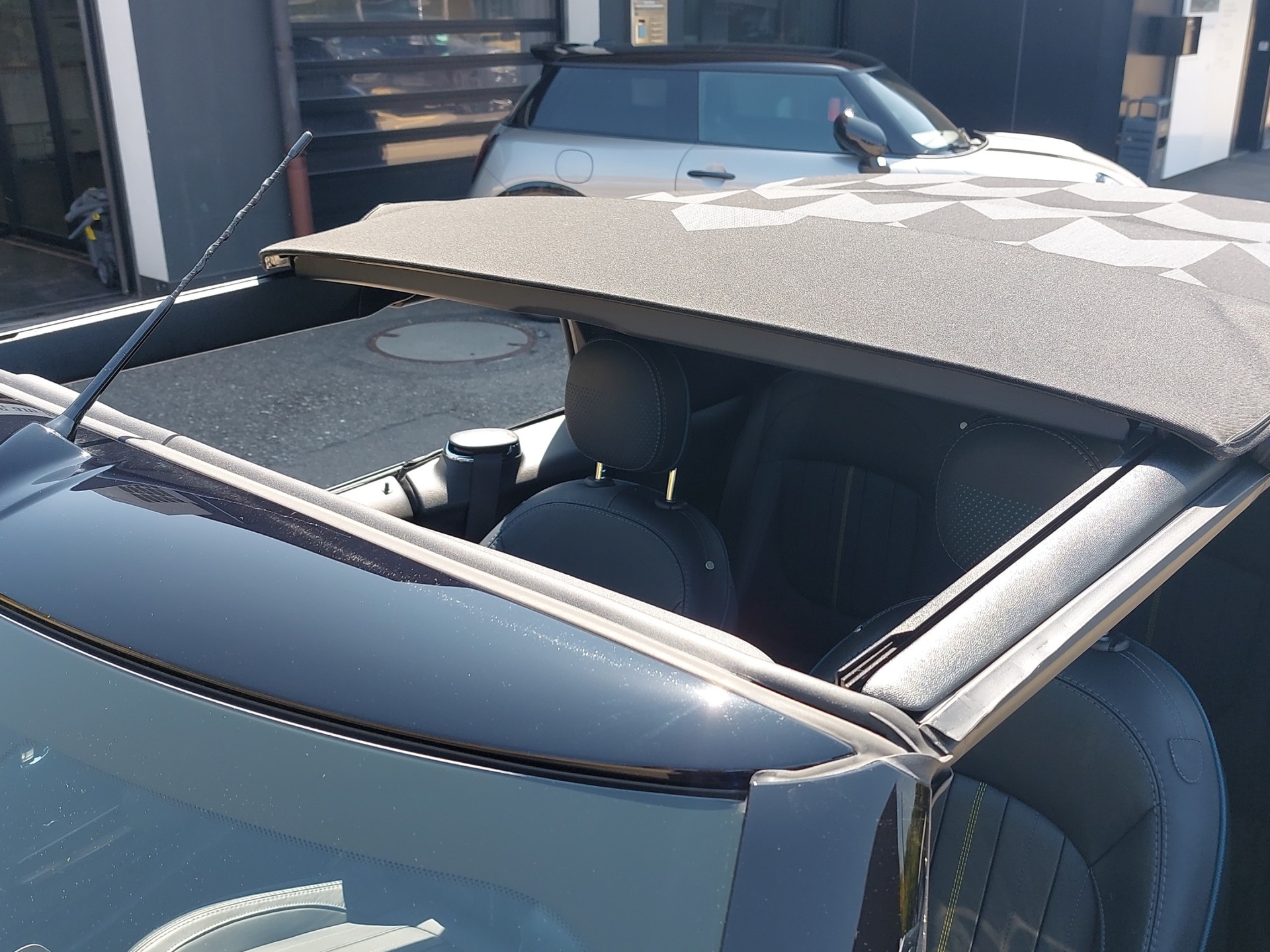 MINI Cabrio F57 2.0i Cooper S SDKG-image-8