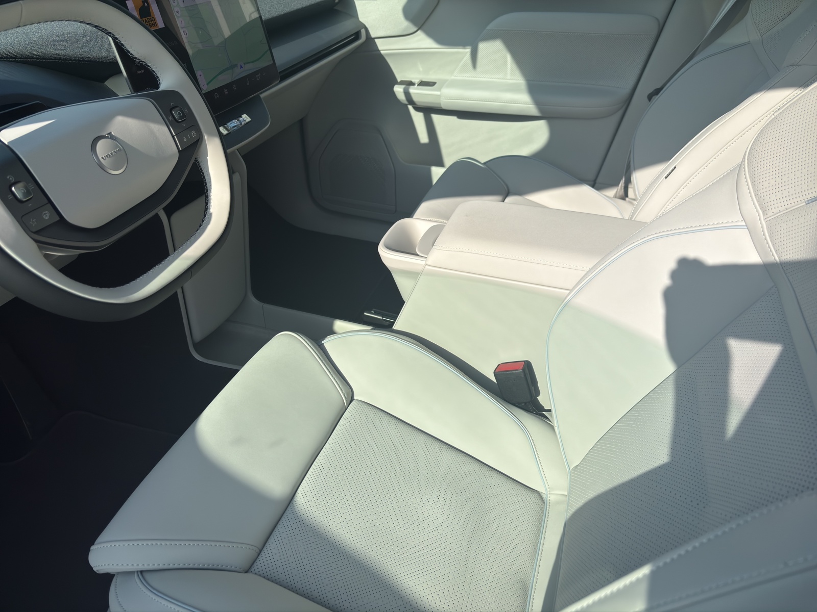 VOLVO EX60 Twin Ultra AWD-image-10