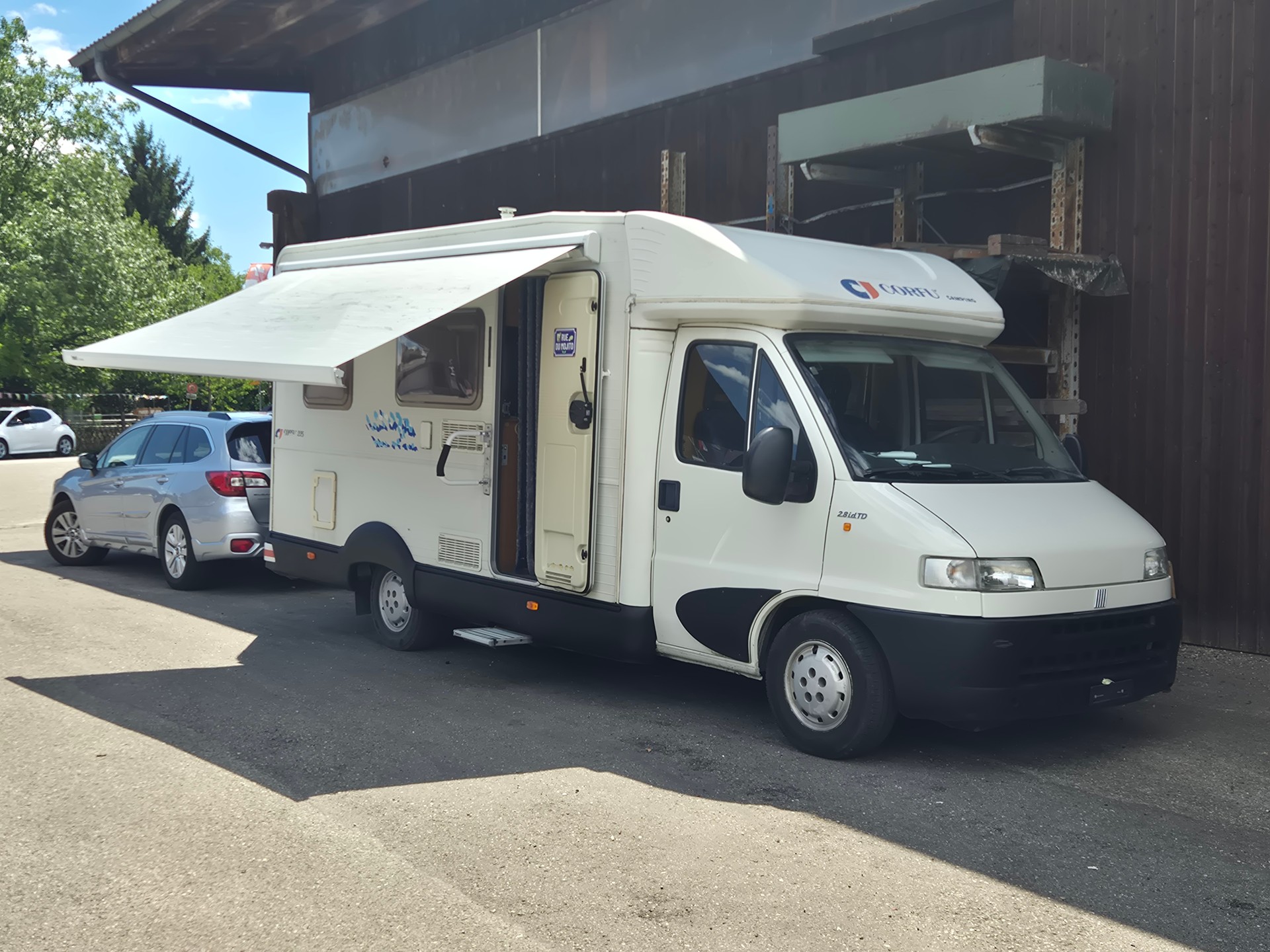 FIAT Ducato 14 Diesel 6 Plätze ab MFK Top CH-Fahrzeug