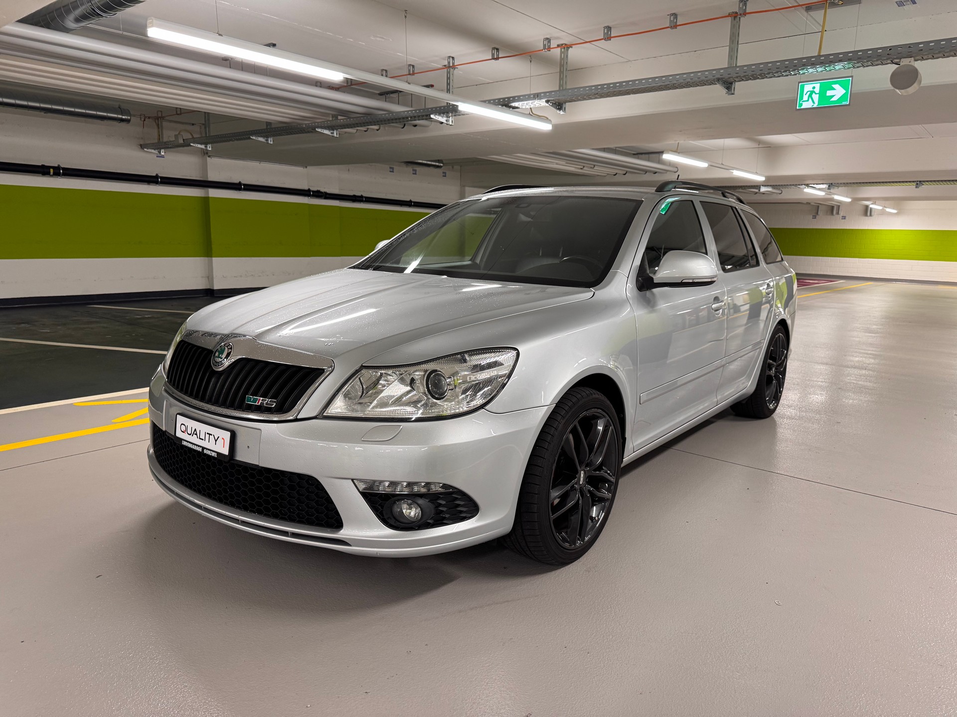 SKODA Octavia Combi 2.0 TSI RS