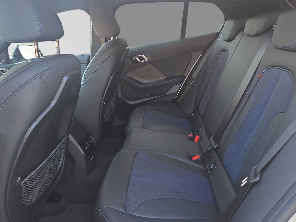 BMW 118d Pure M Sport-image-7