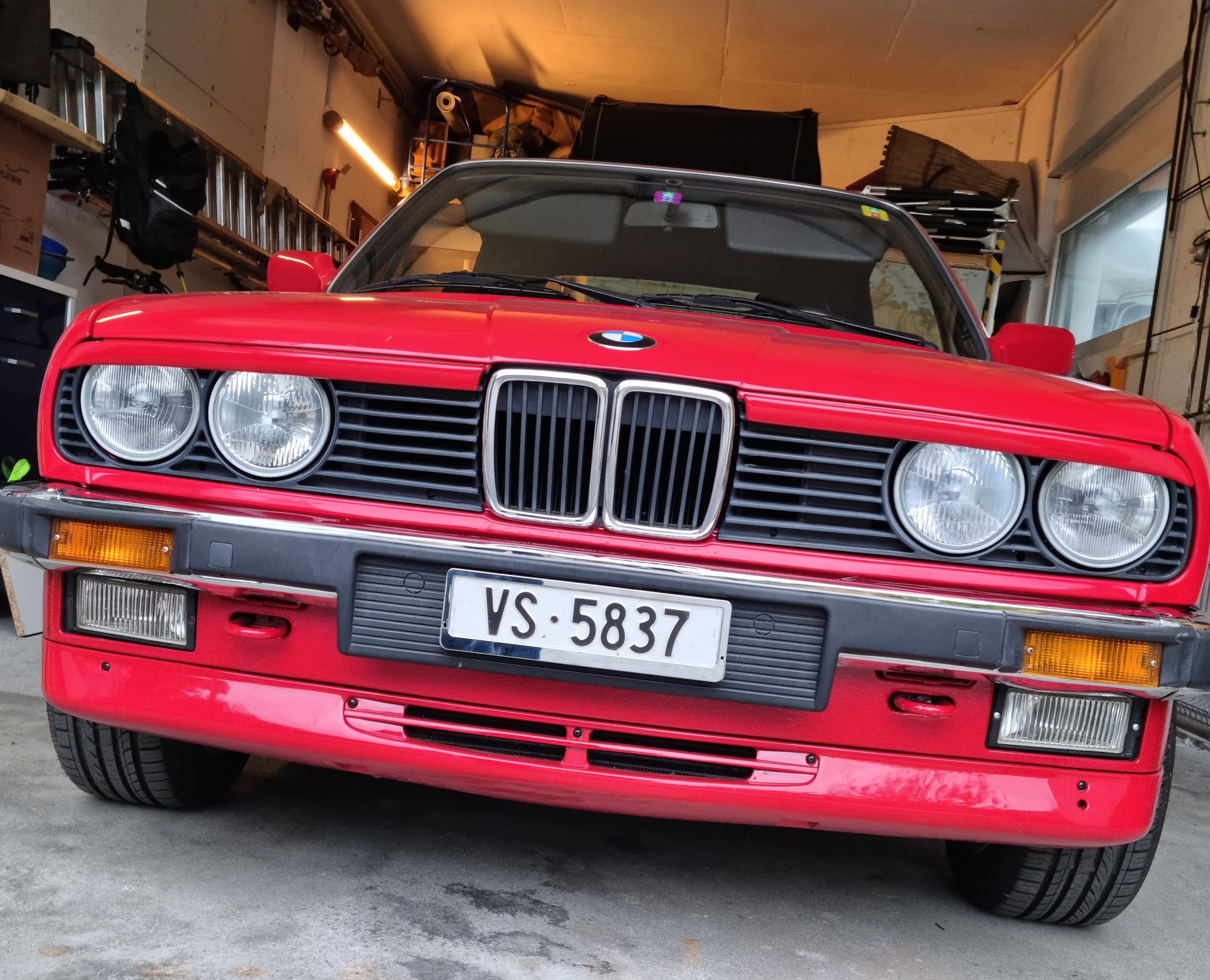 BMW 325 i