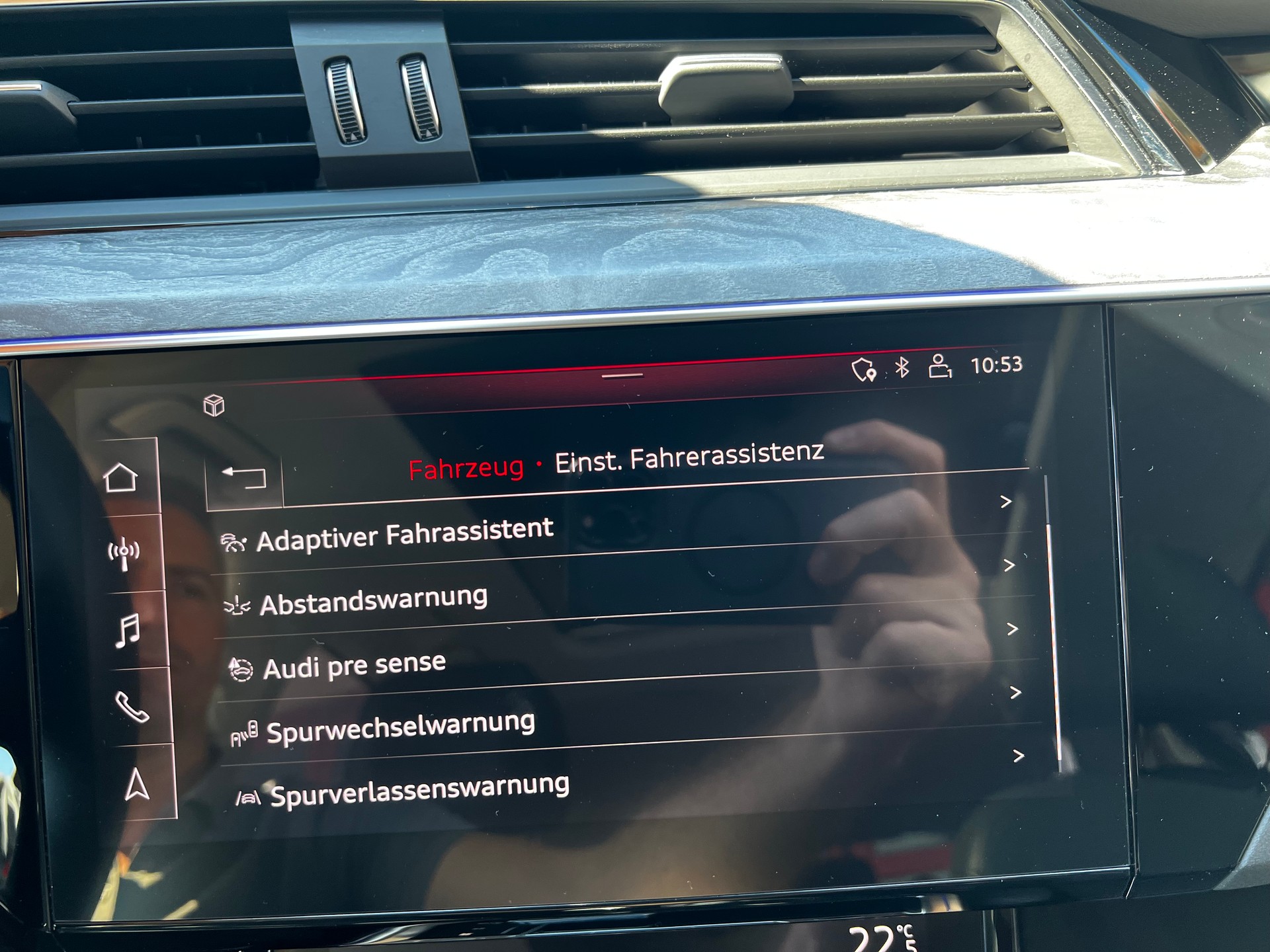 AUDI e-tron 55 quattro // SoH 97.7% // Matrix / Massagesitz / HUD / Pano / ufm.-image-22