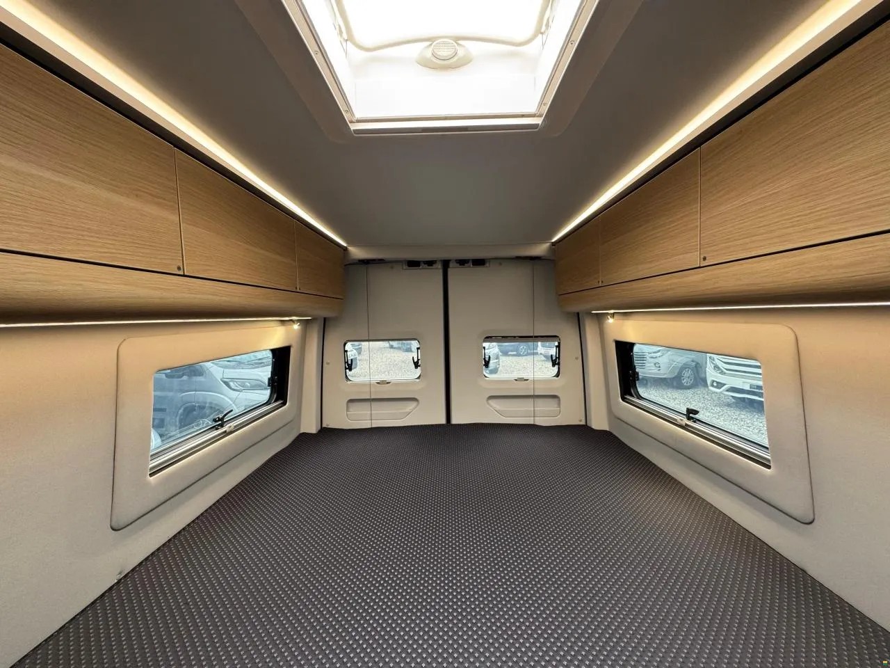 ADRIA Twin Max 680 SGX-image-12