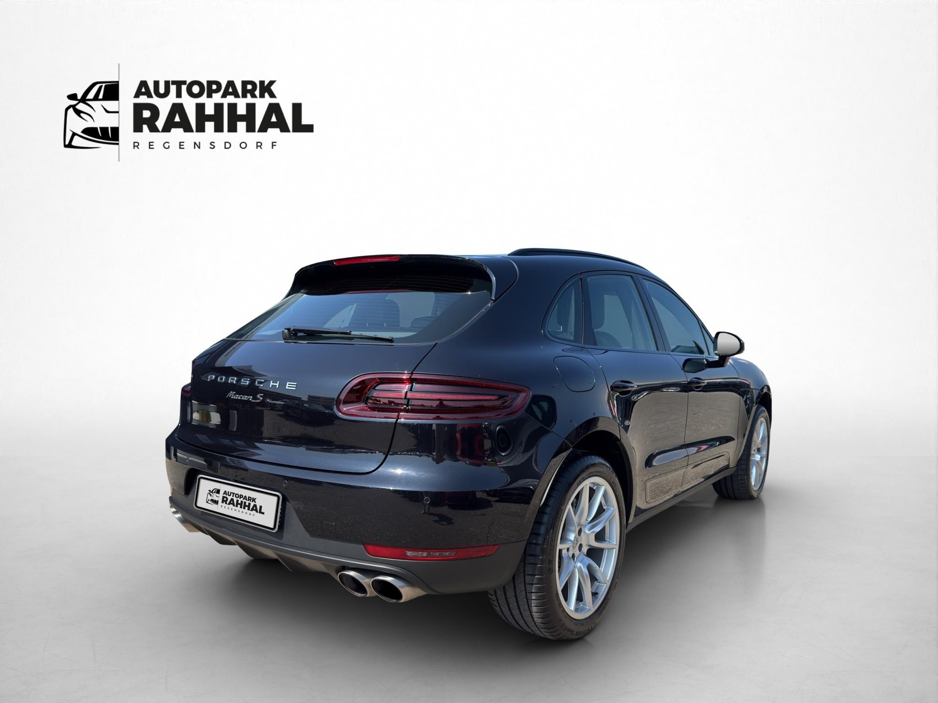 PORSCHE Macan 3.0 V6 S * LUFTFEDERUNG * 360° KAMERA * PANORAMADACH * BOSE SOUNDSYSTEM *-image-5