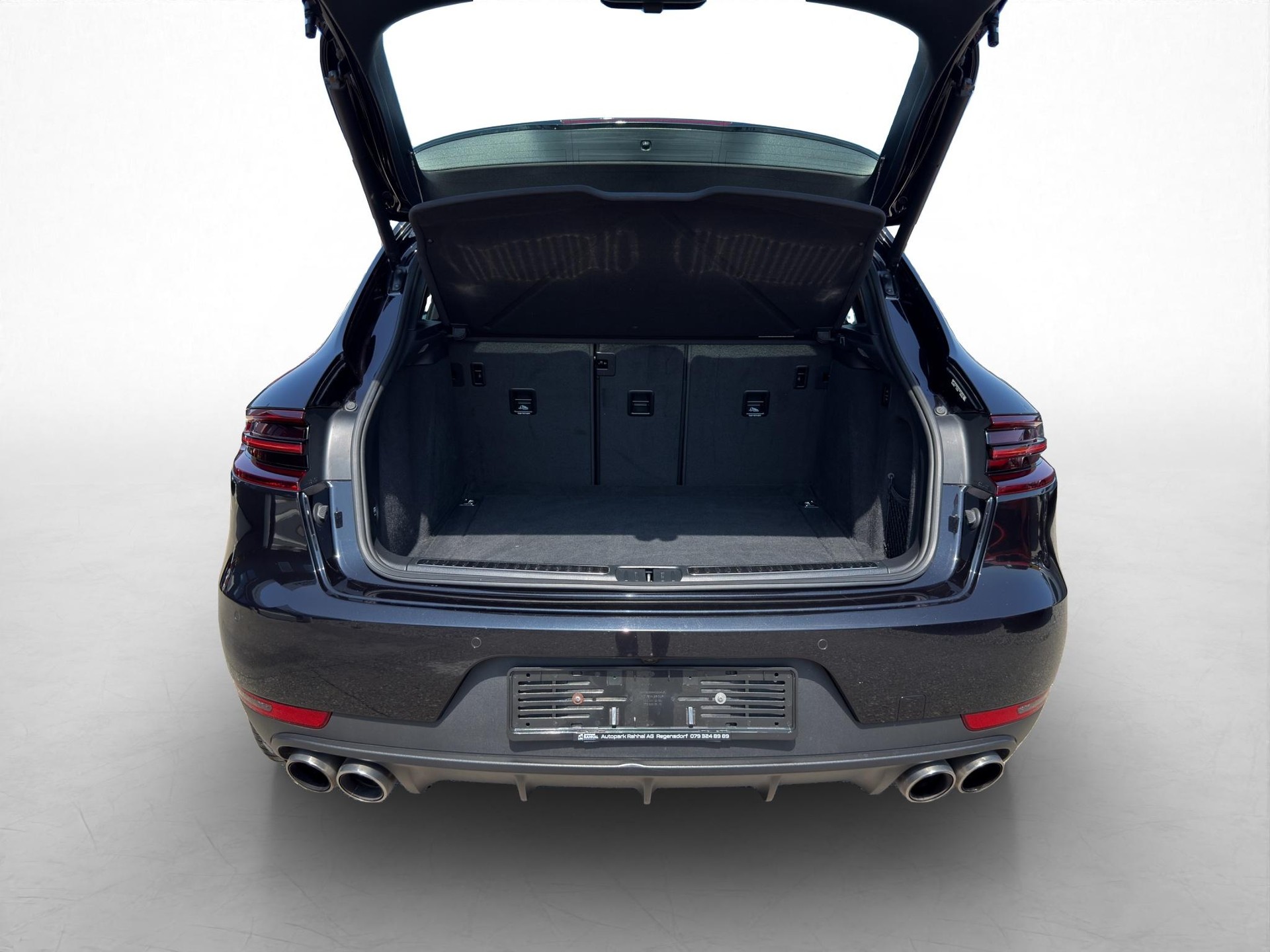 PORSCHE Macan 3.0 V6 S * LUFTFEDERUNG * 360° KAMERA * PANORAMADACH * BOSE SOUNDSYSTEM *-image-7