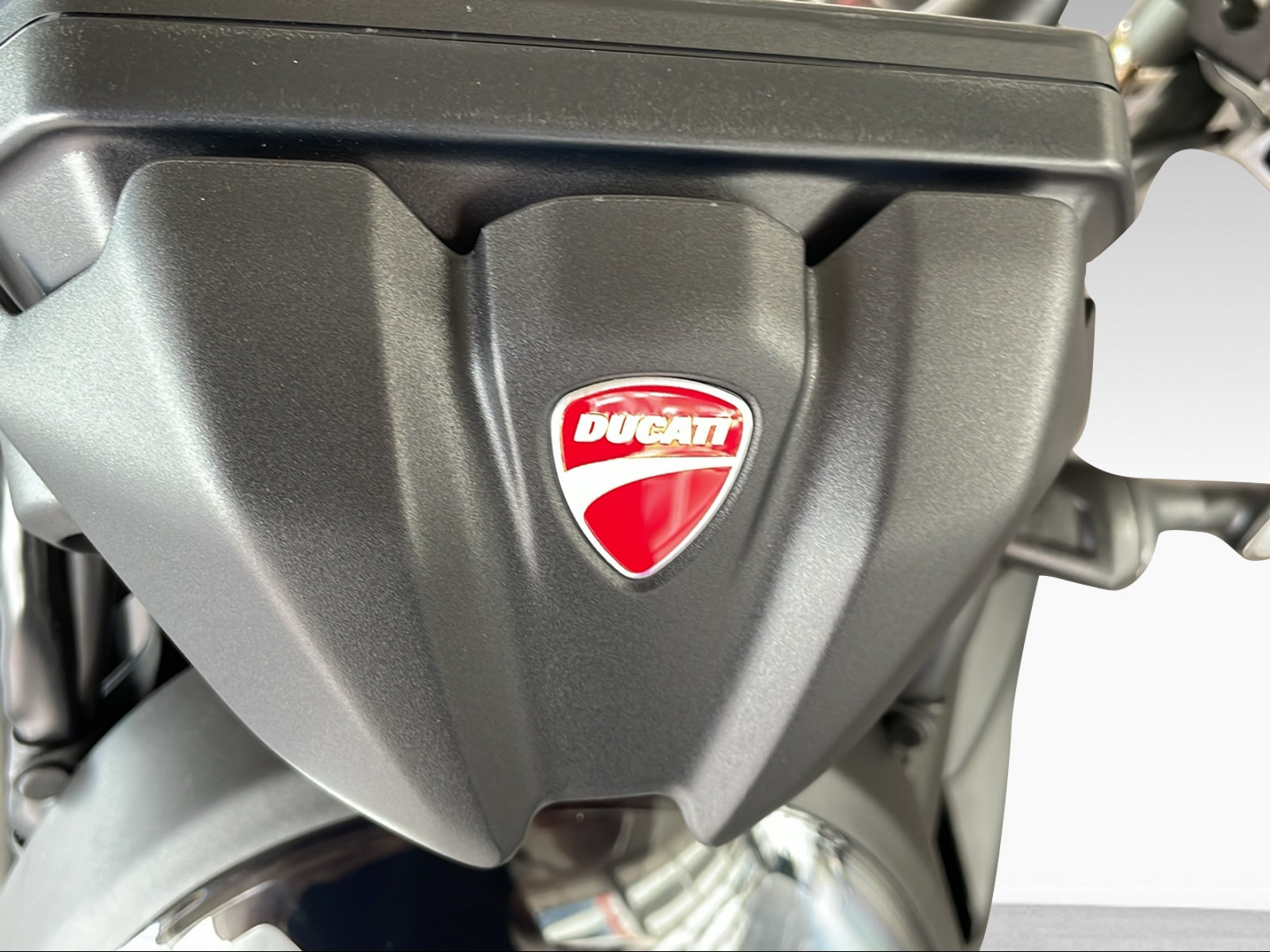 DUCATI 890 Monster ABS 35 kW-image-9