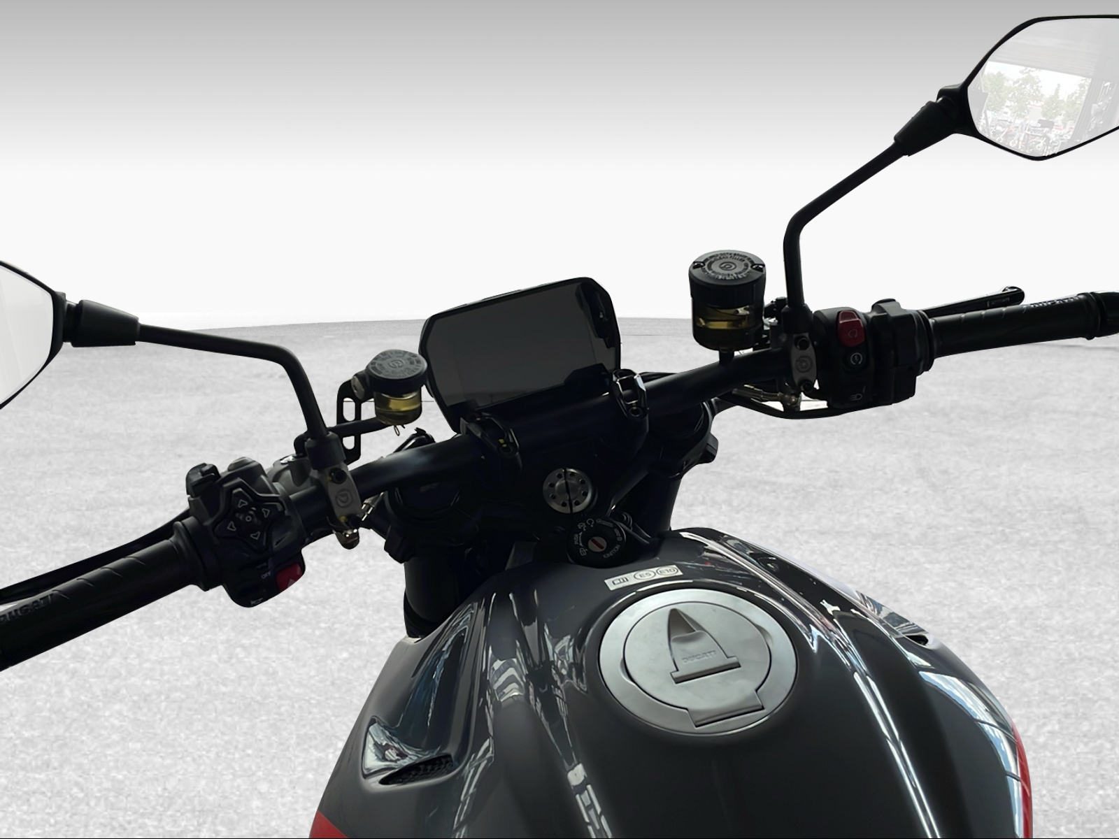 DUCATI 890 Monster ABS 35 kW-image-4