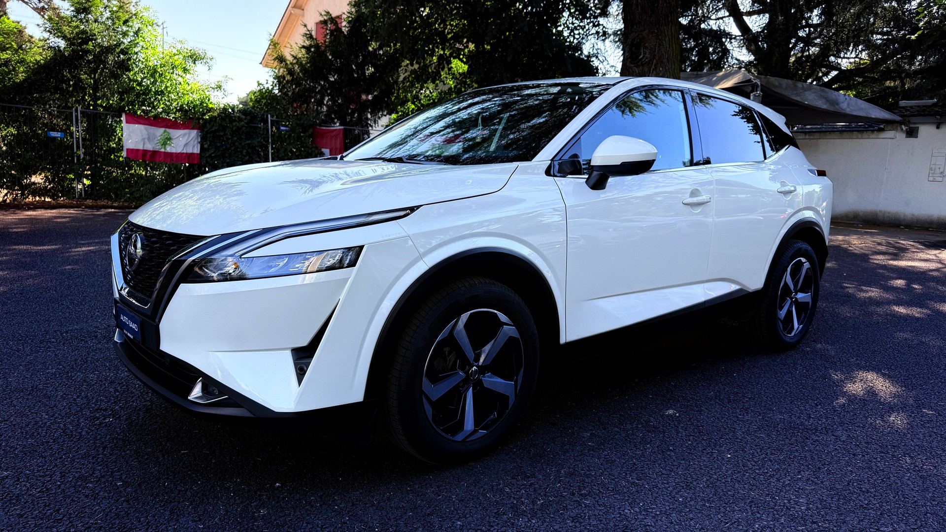 NISSAN Qashqai 1.3 DIG-T MHEV Tekna Xtronic 4x4-image-2