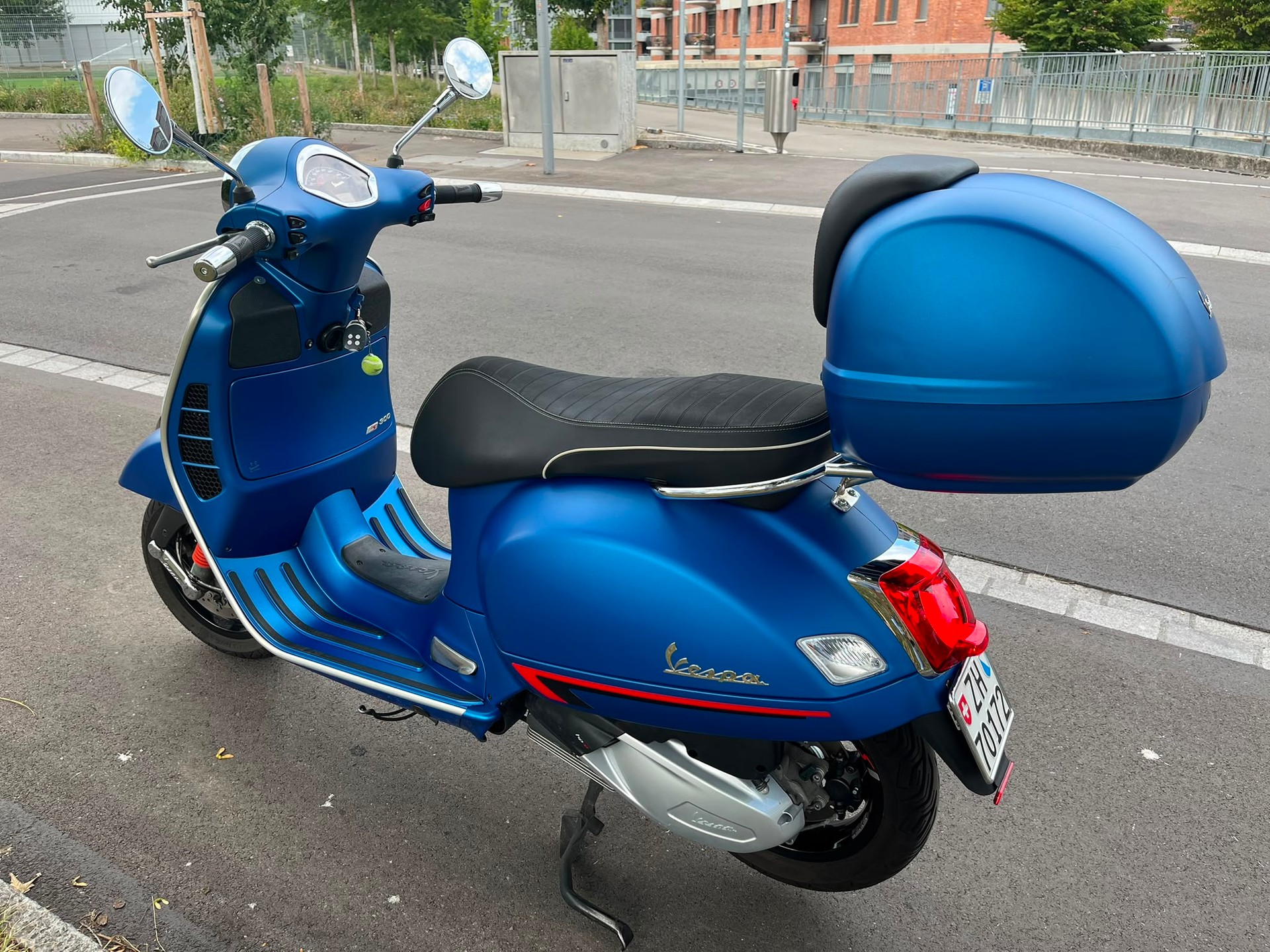 PIAGGIO Vespa GTS 300 HPE Super Sport ABS/ASR-showroom-element-2