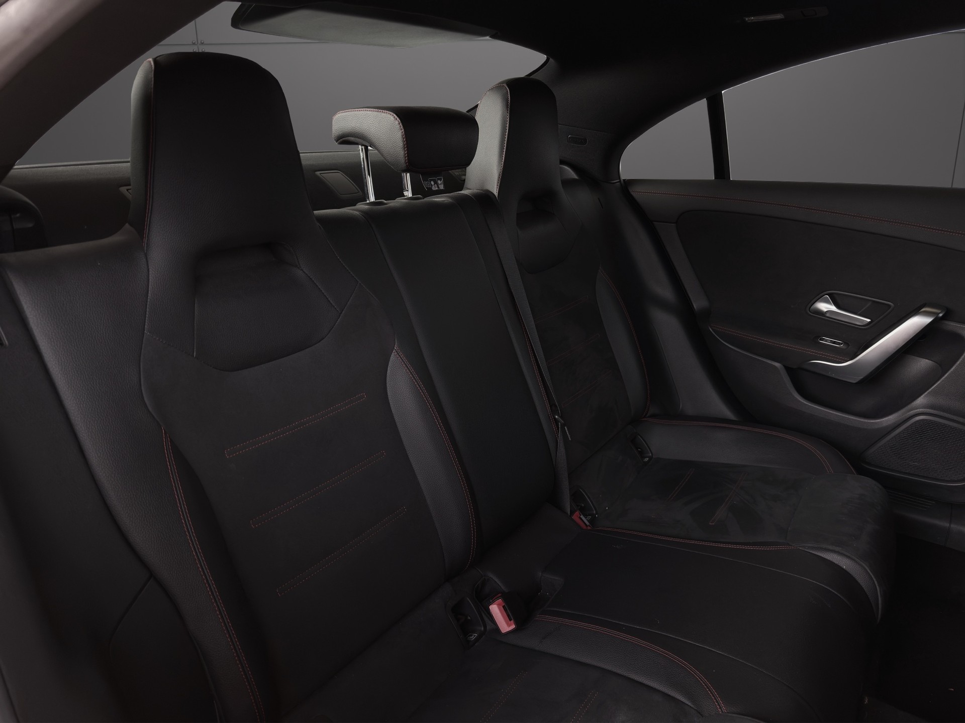 MERCEDES-BENZ CLA 220 AMG Line 7G-DCT-image-10