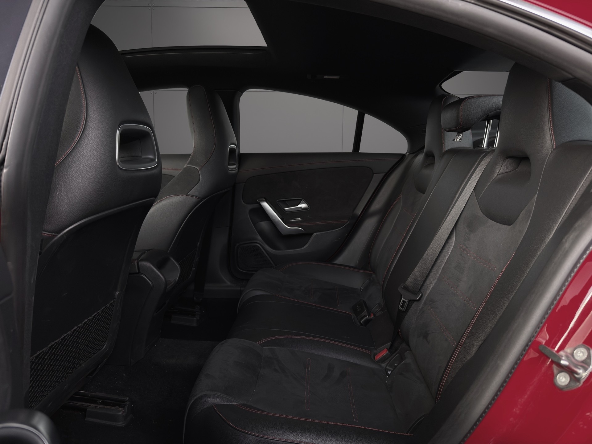MERCEDES-BENZ CLA 220 AMG Line 7G-DCT-image-9