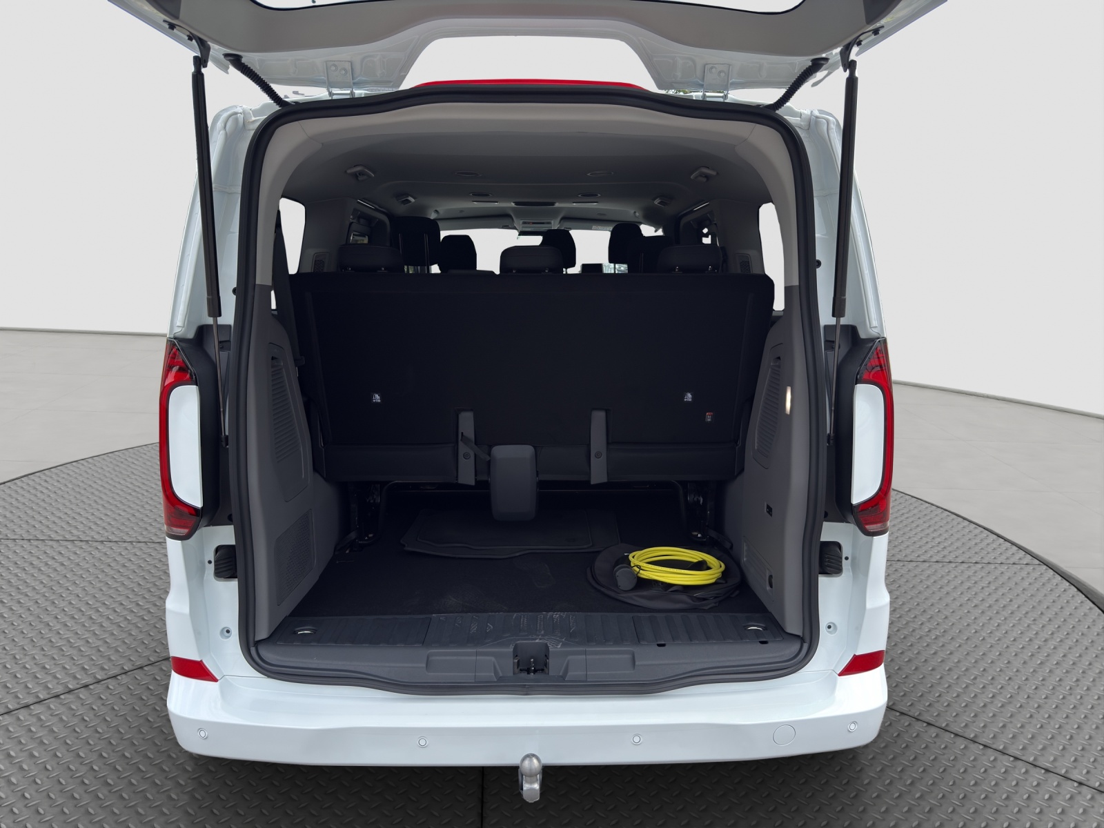 VW Caravelle 2.5TSI eHYBRID 16,5 kWh Life Aut.8-image-14