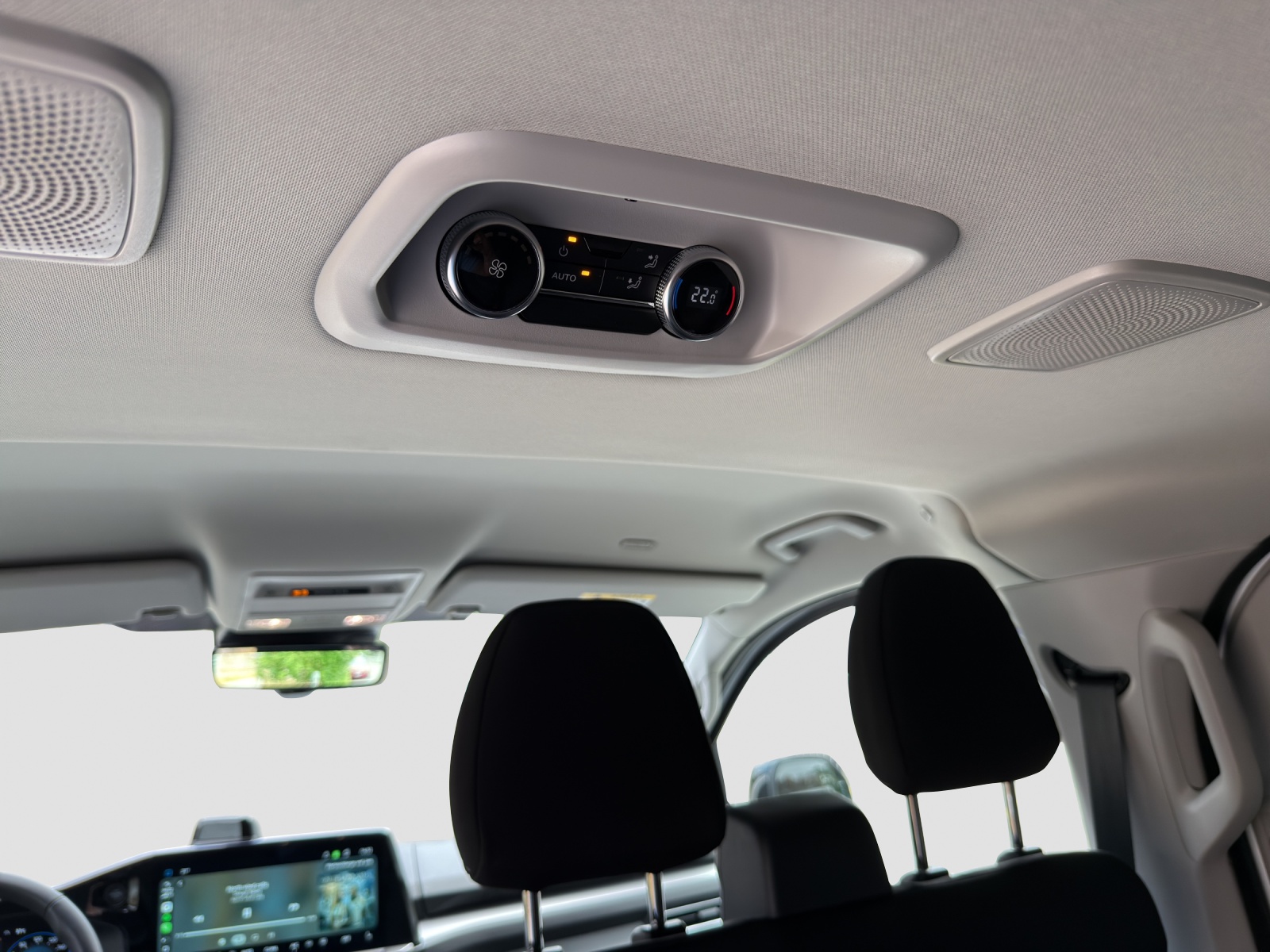VW Caravelle 2.5TSI eHYBRID 16,5 kWh Life Aut.8-image-15