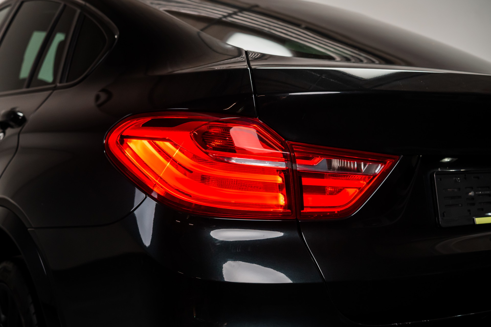 BMW X4 M40i / Head Up Display / El. Memory Sitze / Leder-image-9