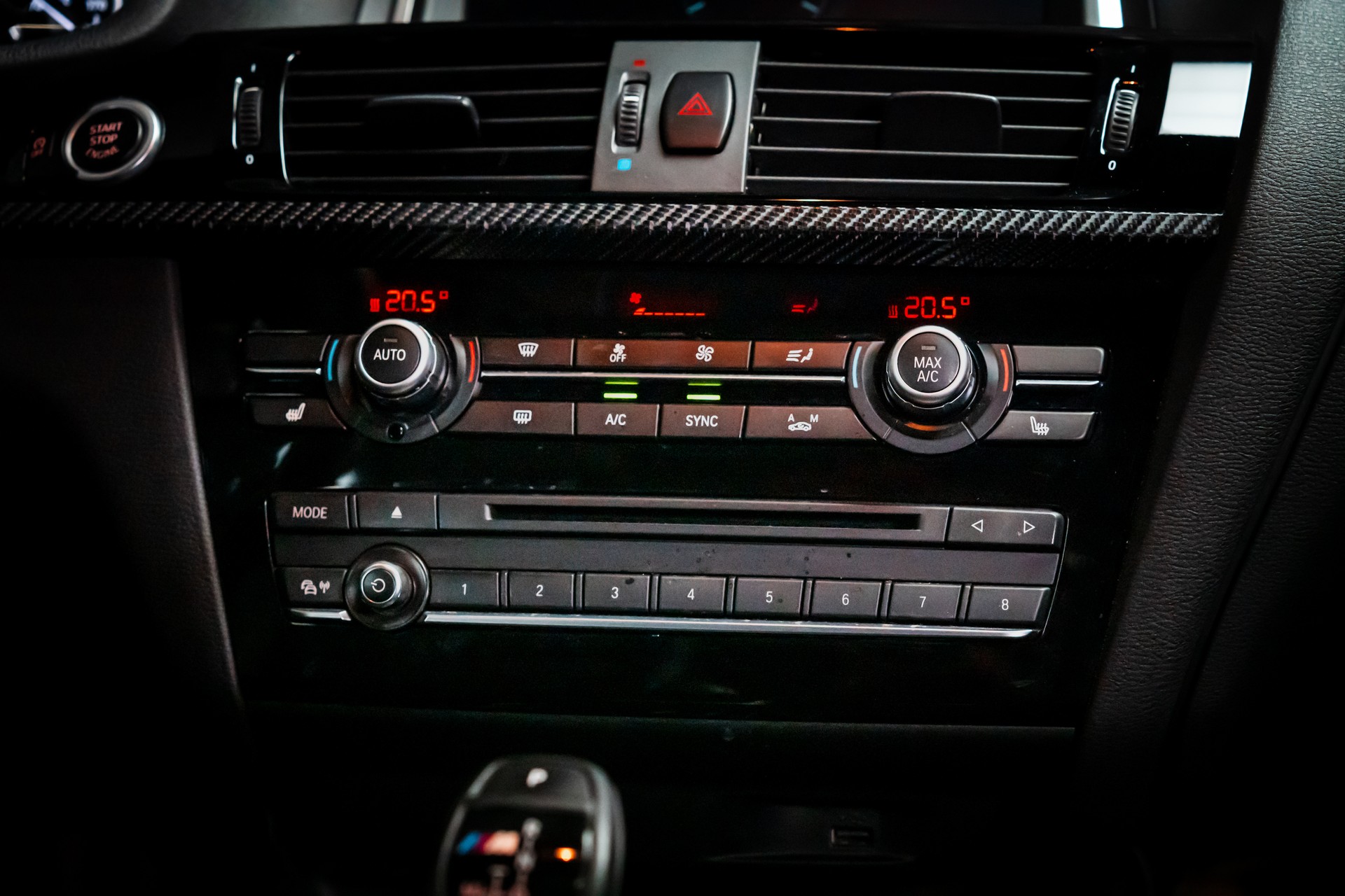 BMW X4 M40i / Head Up Display / El. Memory Sitze / Leder-image-26