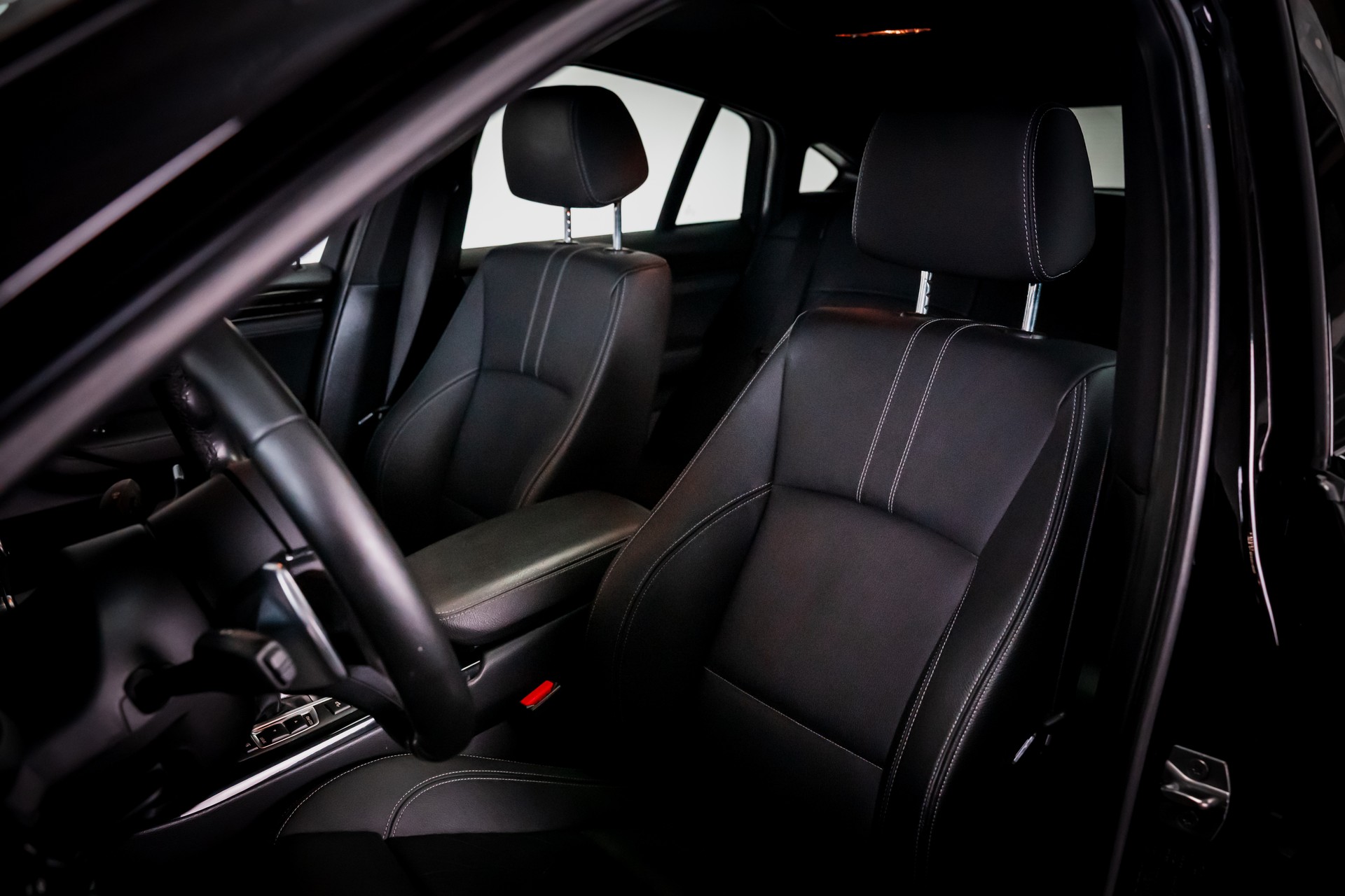 BMW X4 M40i / Head Up Display / El. Memory Sitze / Leder-image-18