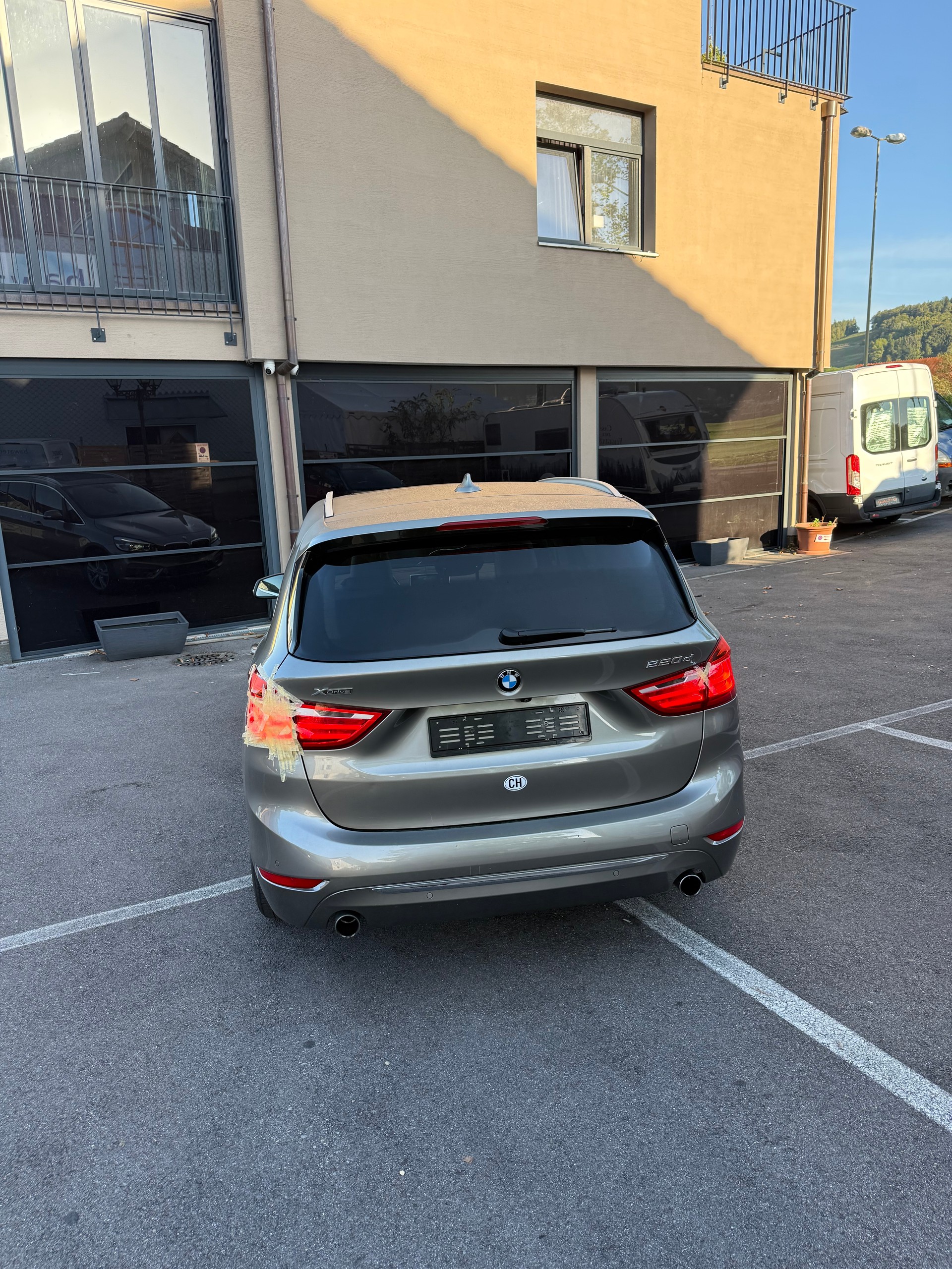 BMW 220d xDrive Gran Tourer Luxury Line Steptronic-image-5